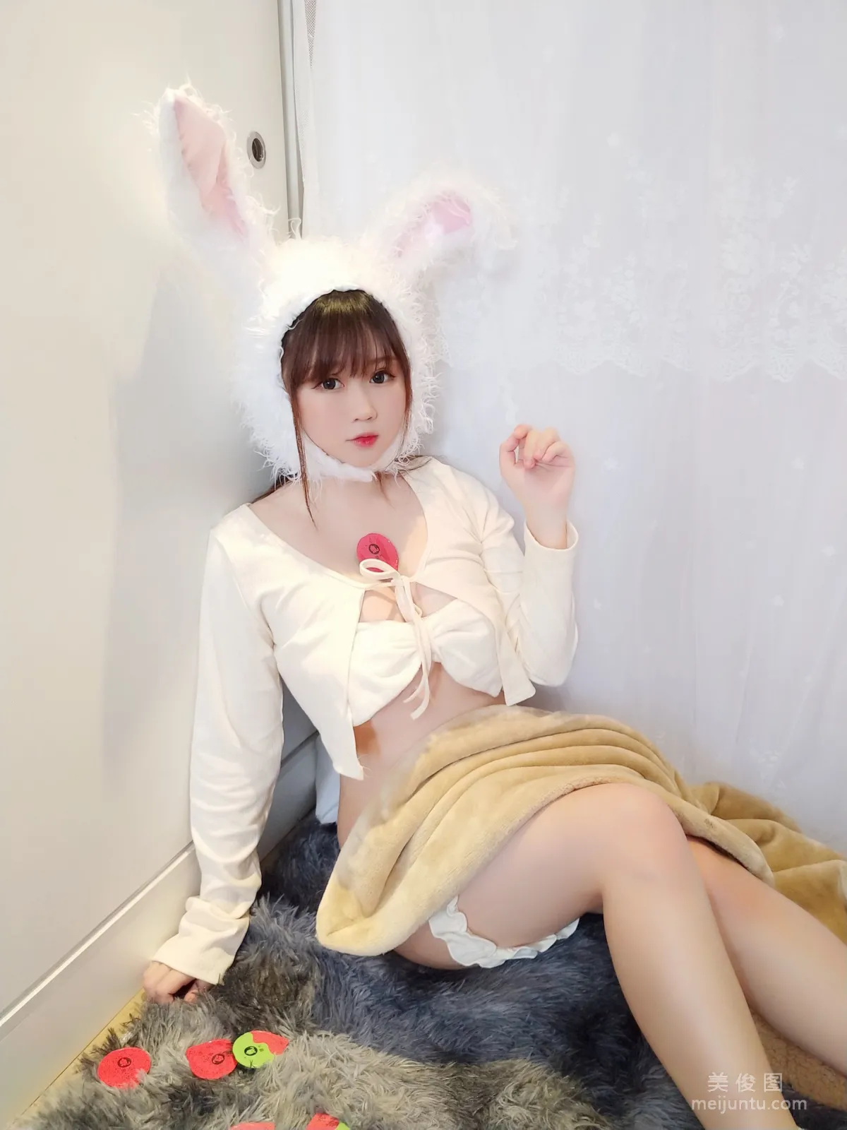 Shiyi Jiangya: Web Idols photo 3