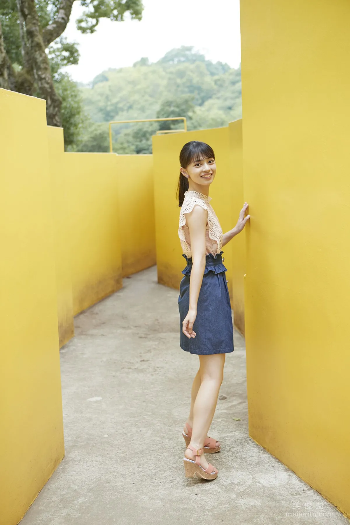 [Hello! Project Digital Books] No.197 上國料萌衣 Moe Kamikokuryo 76