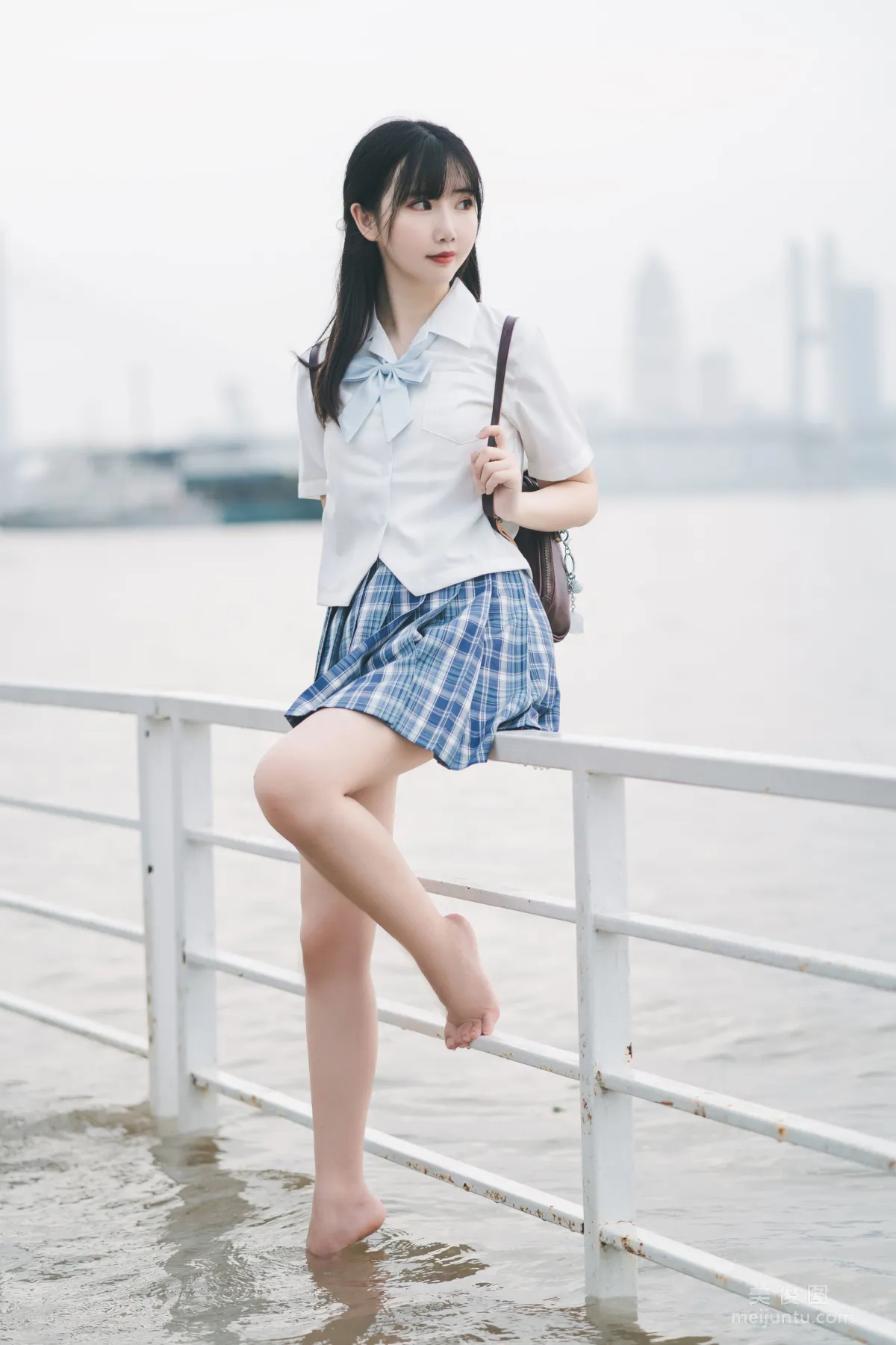 [網紅COSER] 面餅仙兒 - 沙雕JK 9