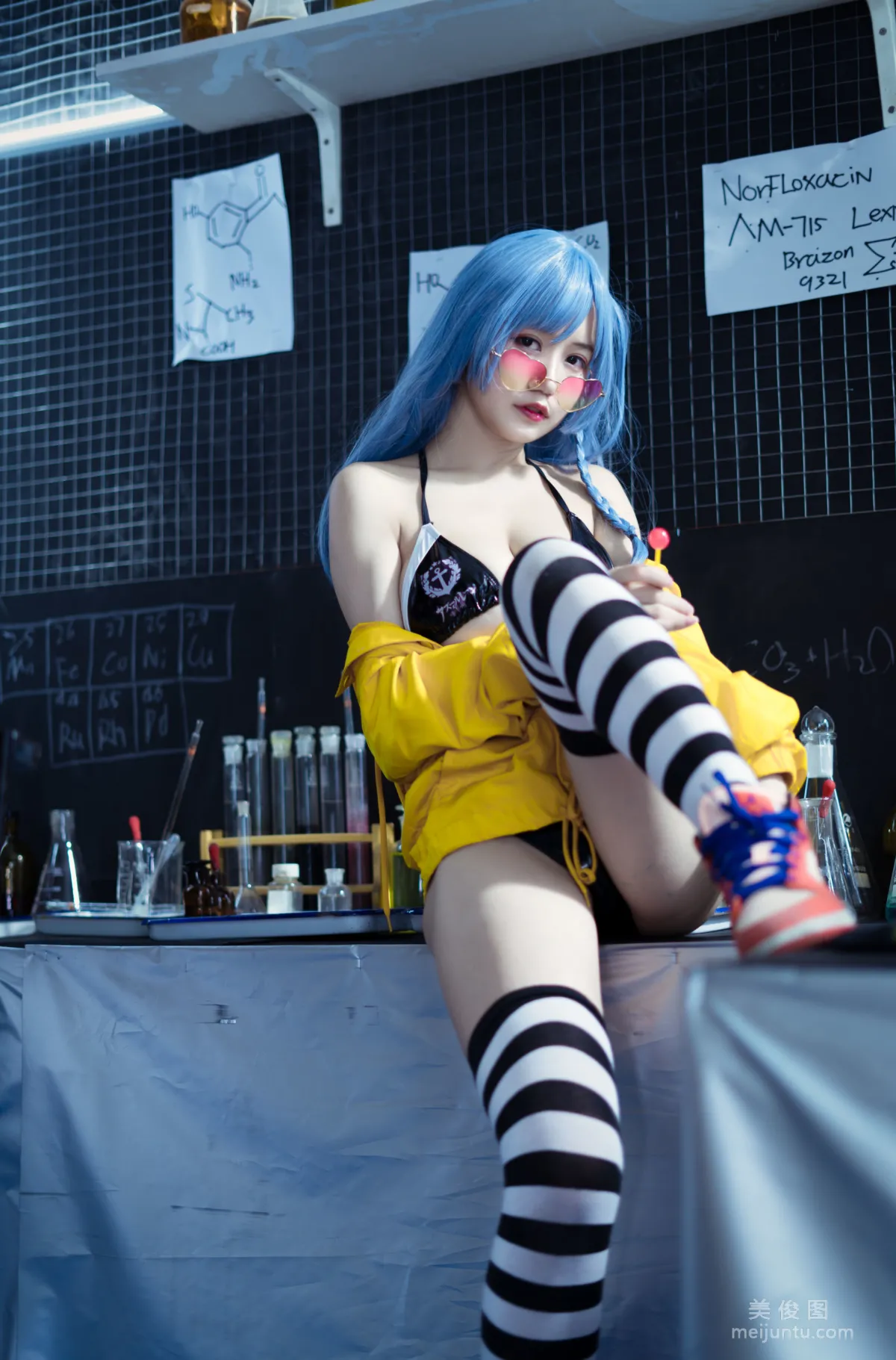 [网红COSER] 动漫博主小仓千代w - 舰长 写真集10