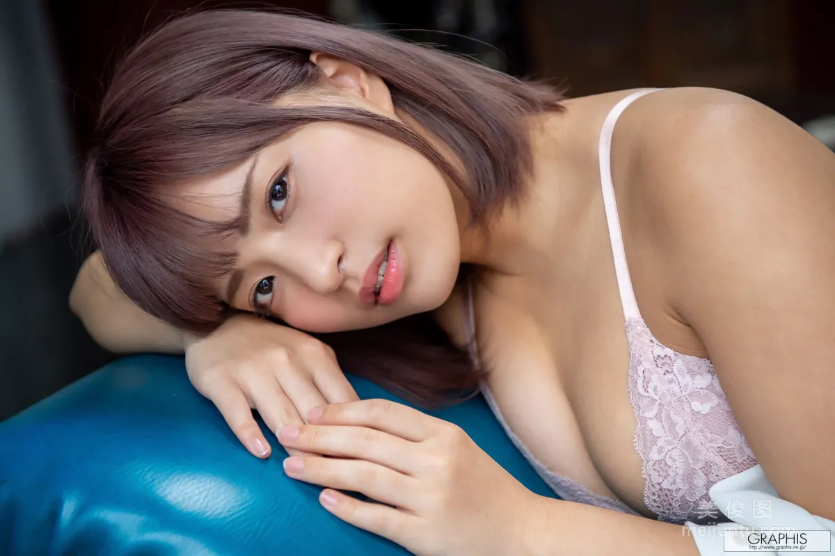 Akari Neo: Graphis photo 39