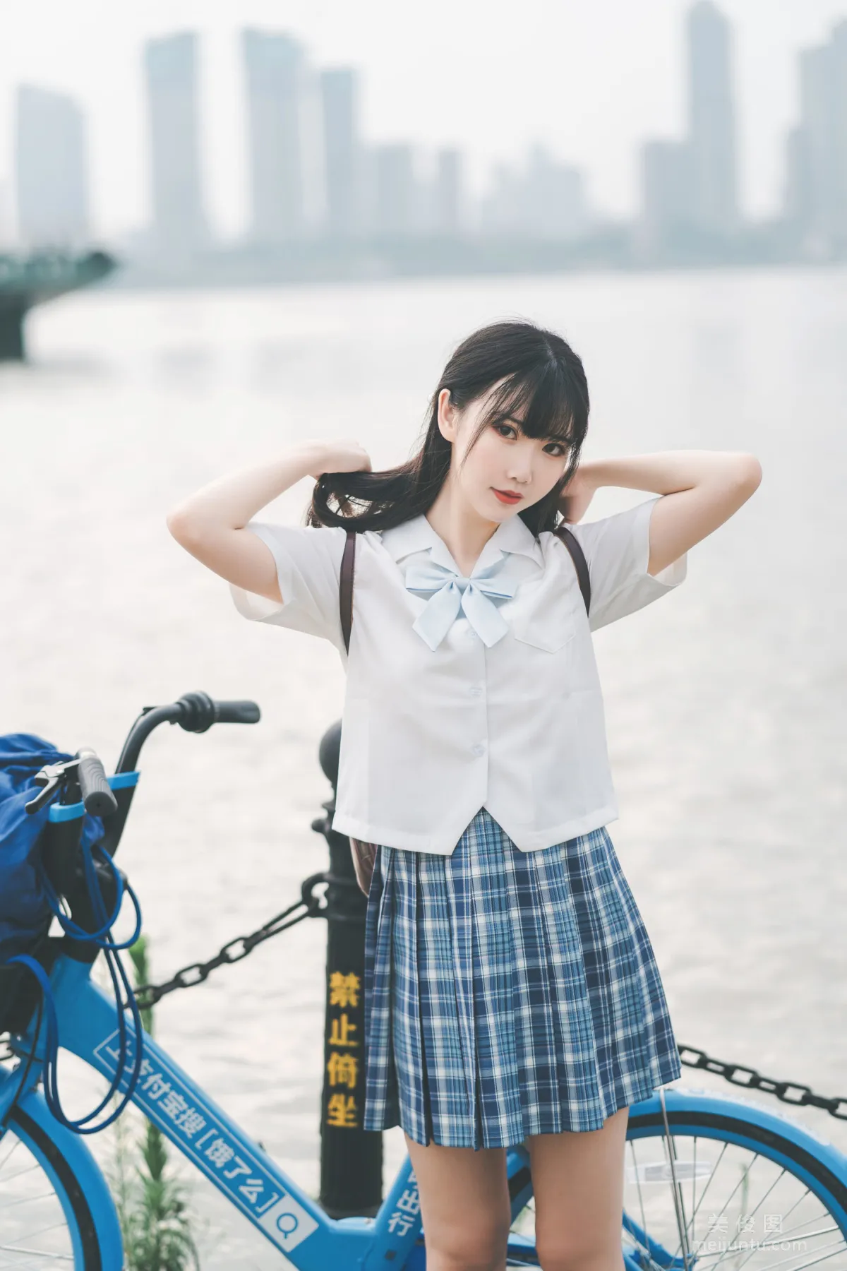 [網紅COSER] 面餅仙兒 - 沙雕JK 4