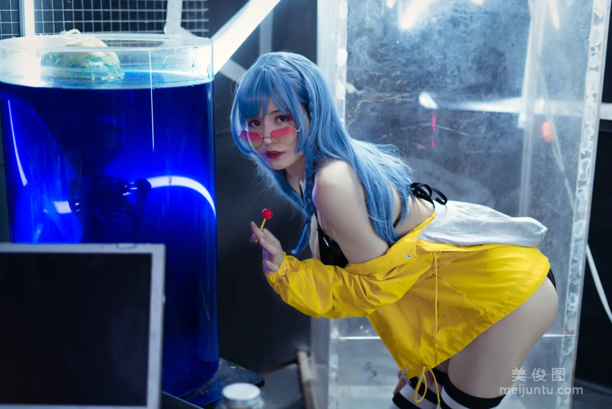 [网红COSER] 动漫博主小仓千代w - 舰长 写真集13