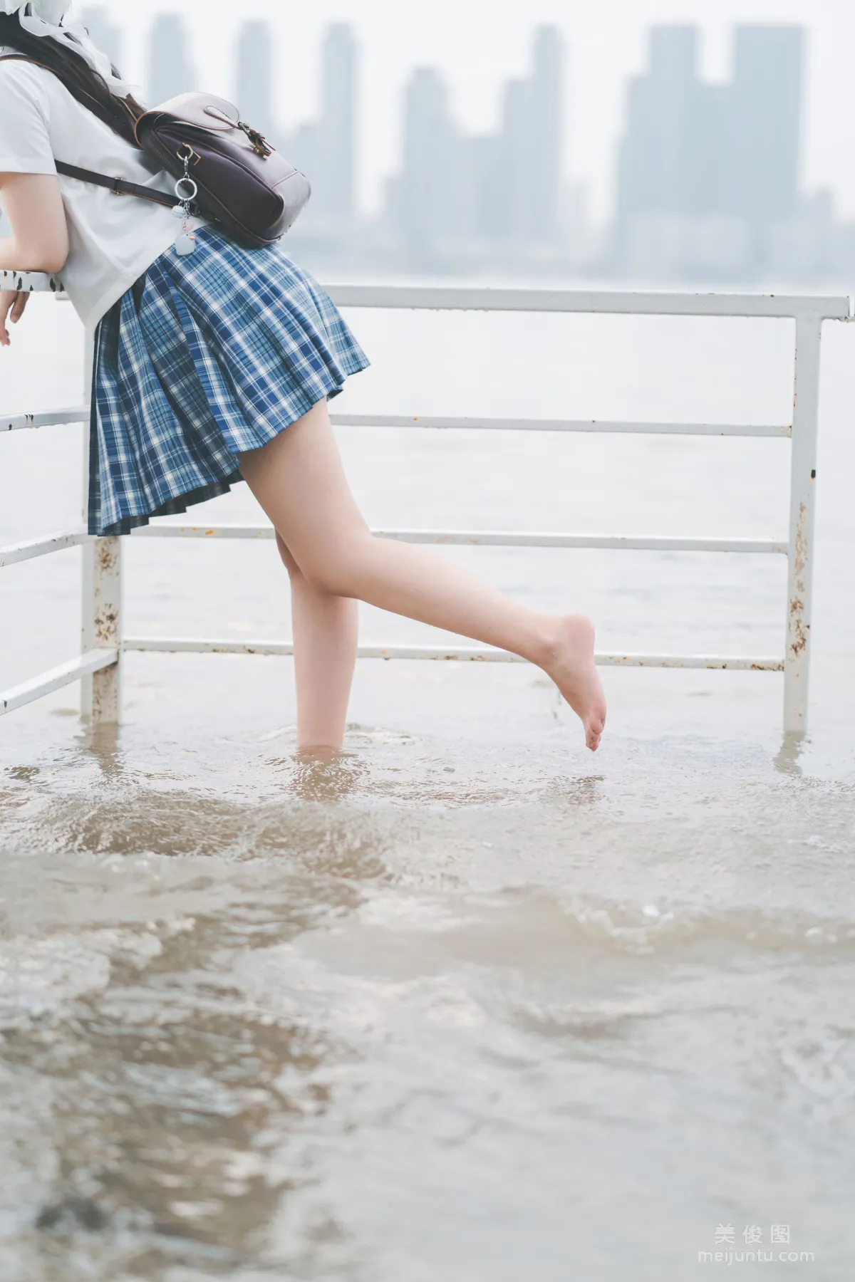 [網紅COSER] 面餅仙兒 - 沙雕JK 8