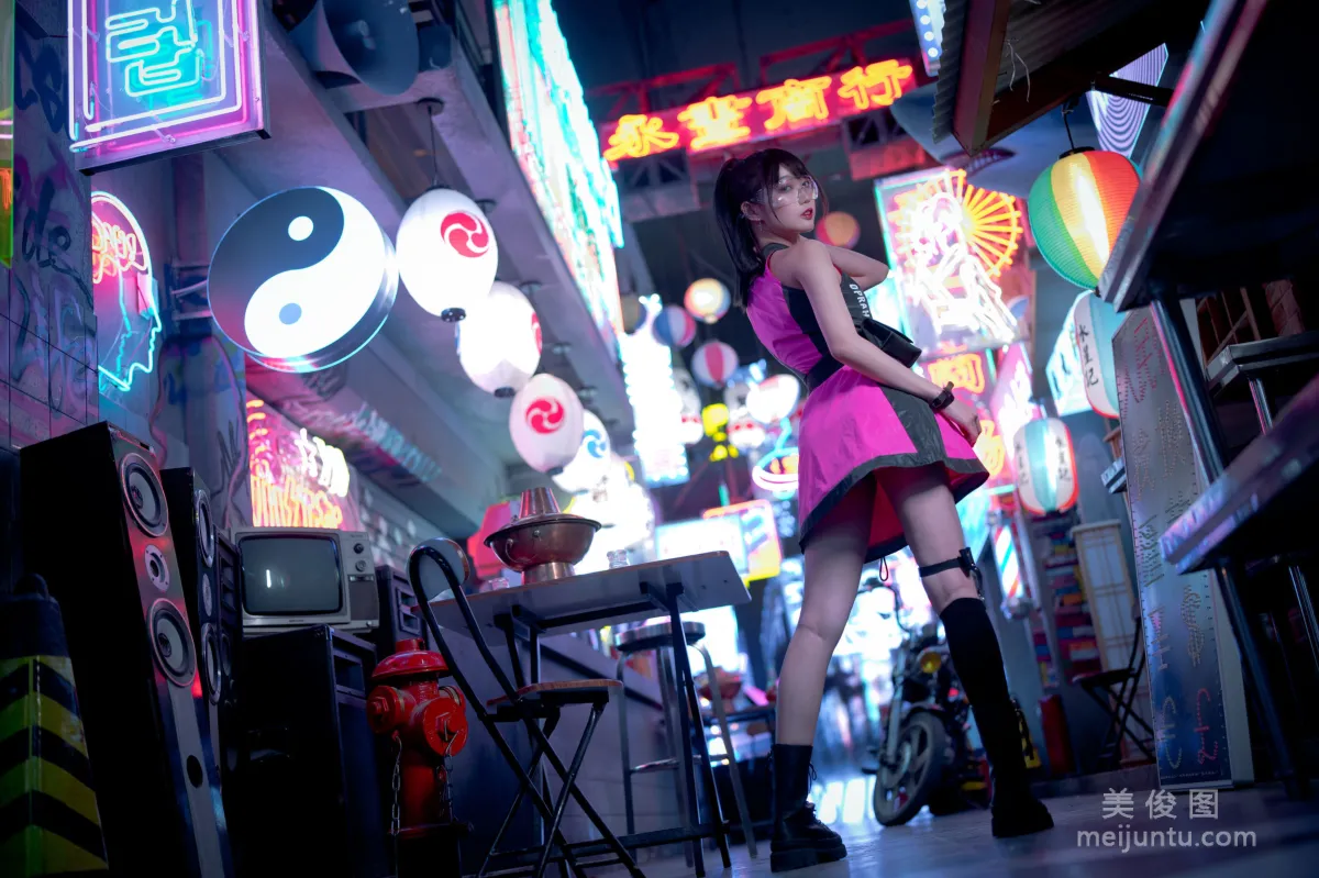 [Web Idol COSER] Zhouji Shike Aitu Tu - Galaxy Community 1 Photo Set photo 2