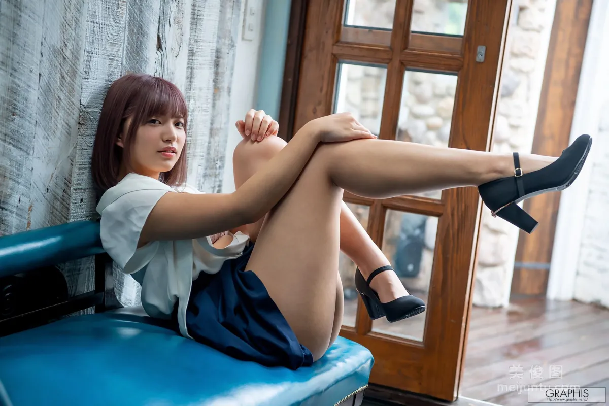 Akari Neo: Graphis photo 33