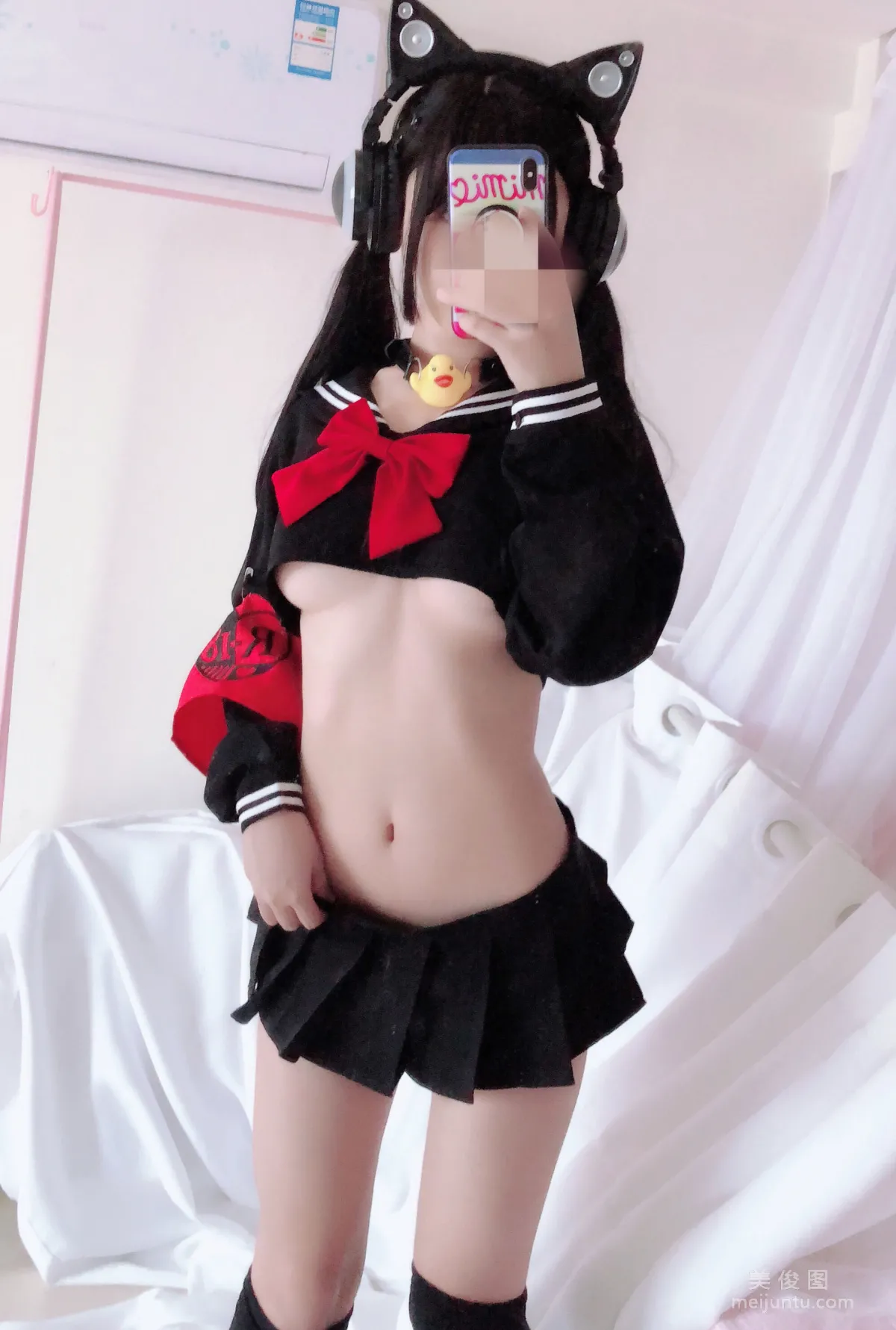 Yingjing Ningning: Web Idols photo 14