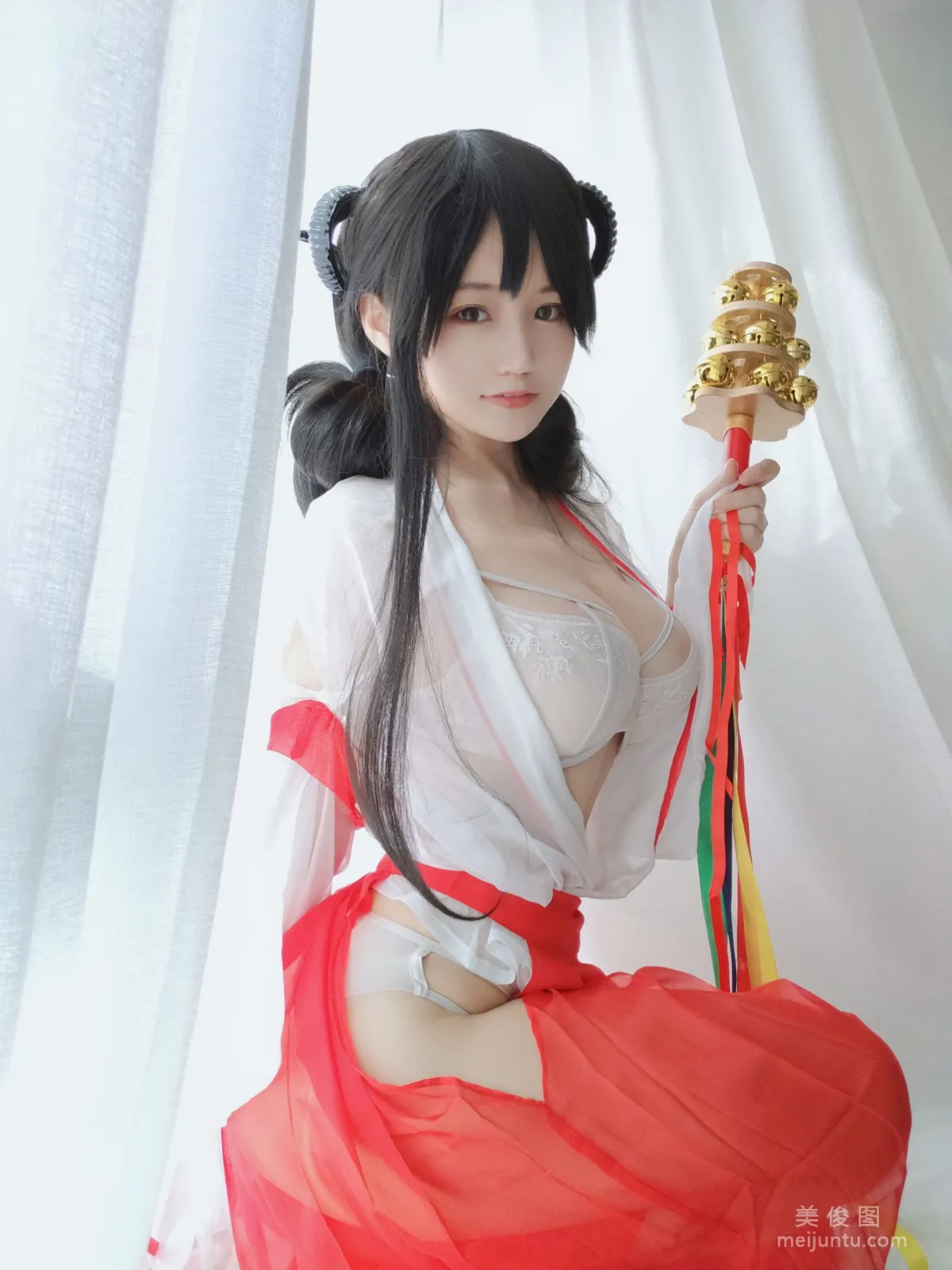 [Web Idols COSER] Anime Blogger Xiaocang Qiandai w - Shrine Maiden Photo Set photo 28