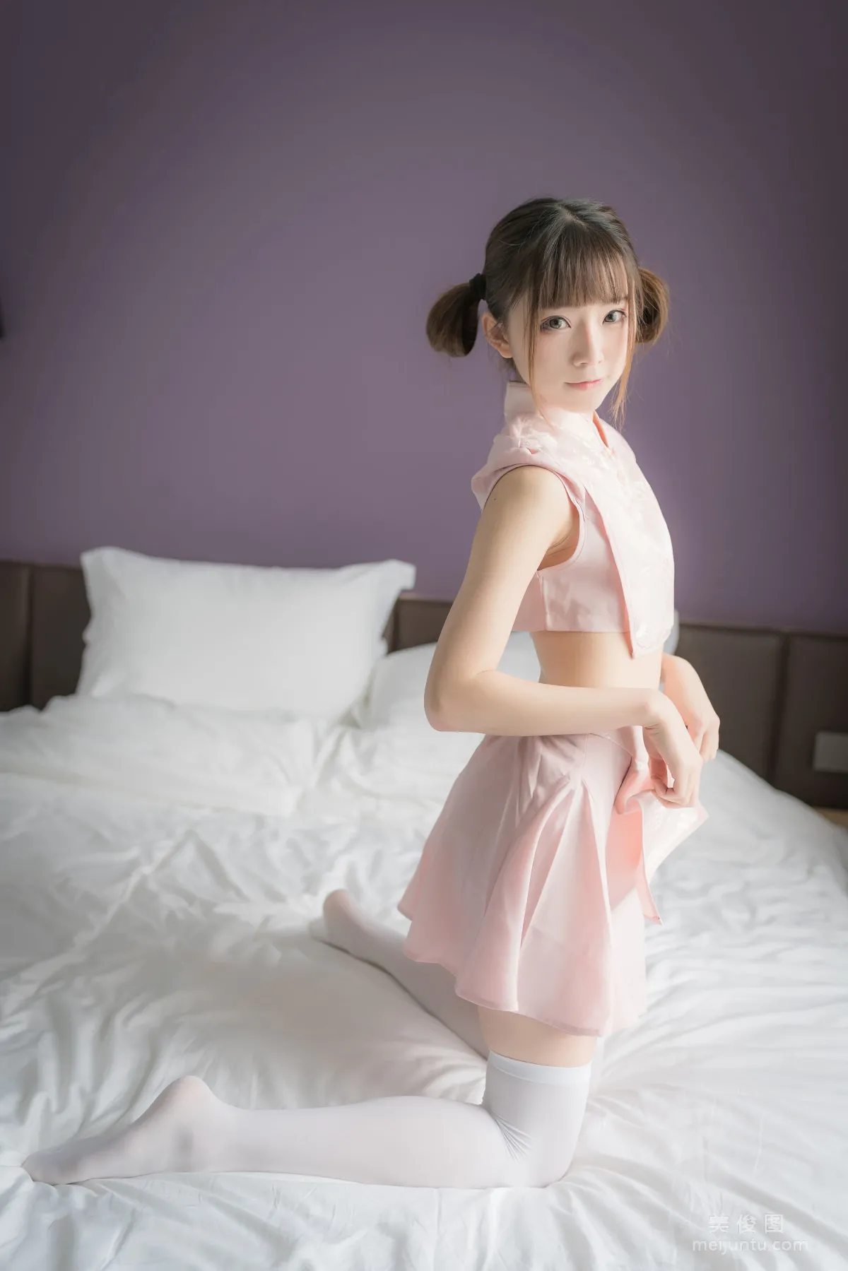 Qi Tailang: Web Idols photo 2