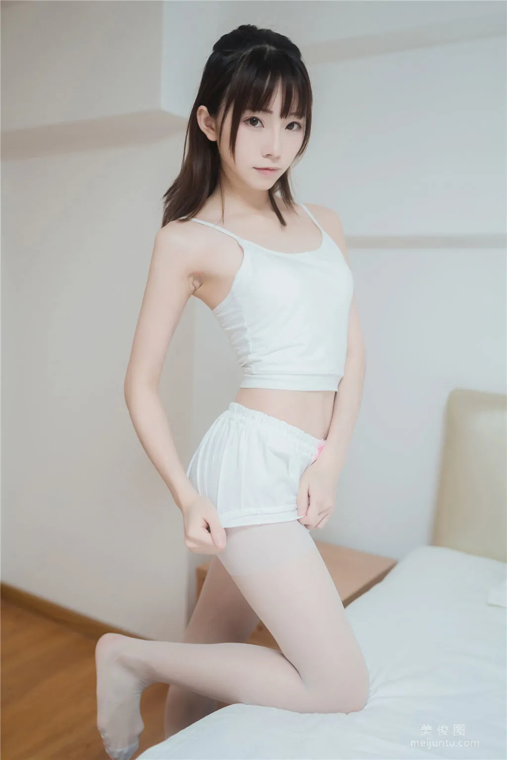 Qi Tailang: Web Idols photo 12
