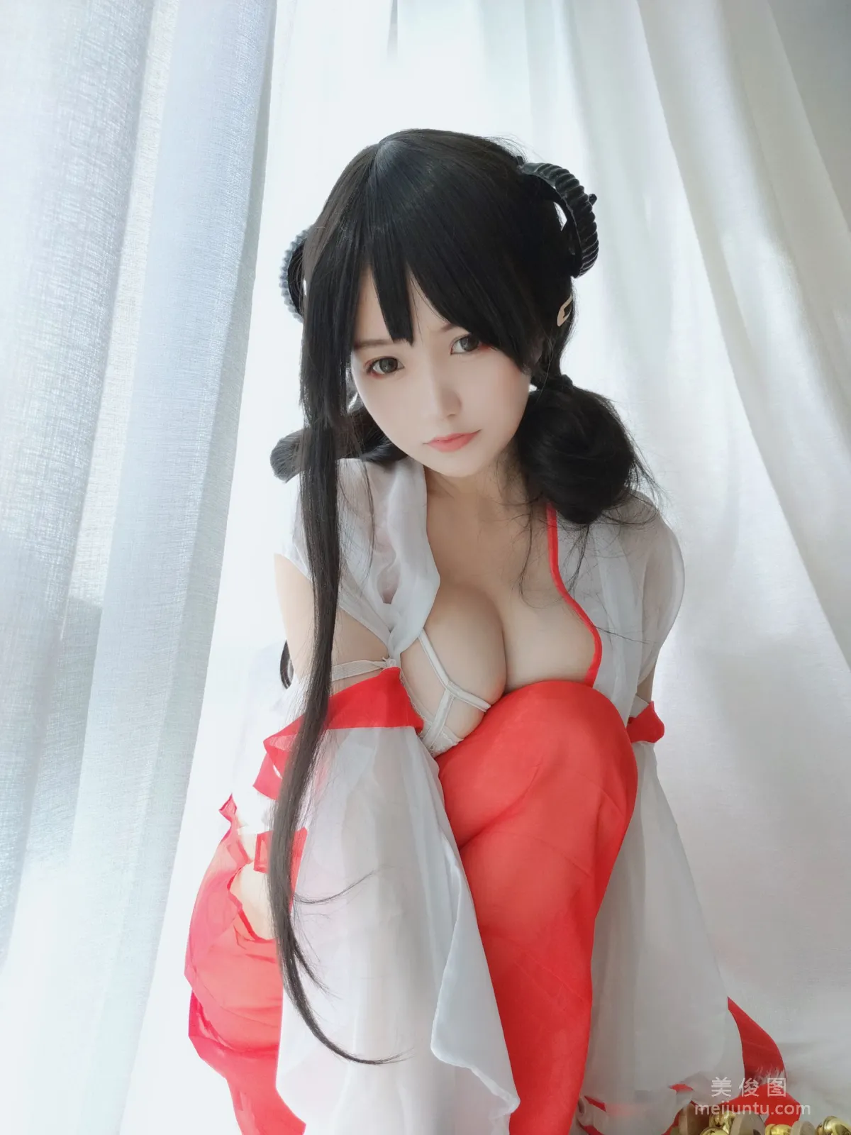[Web Idols COSER] Anime Blogger Xiaocang Qiandai w - Shrine Maiden Photo Set photo 25