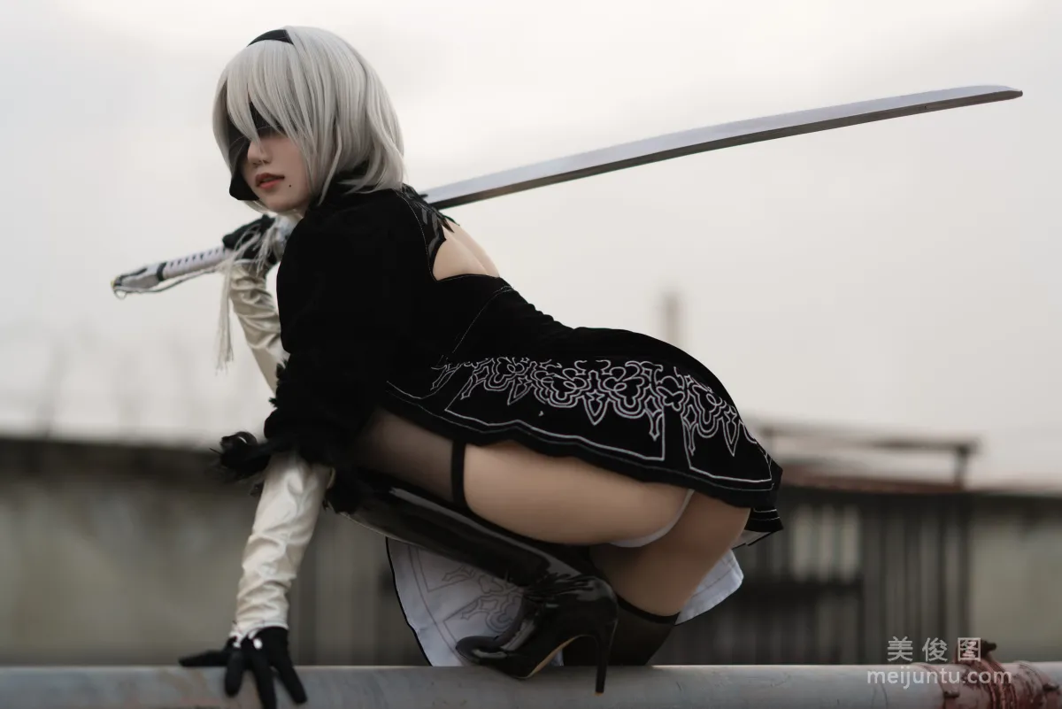 [Web Idols COSER] Anime Blogger Xiaocang Qiandai w - Captain 2B Default Skin Photo Set photo 9