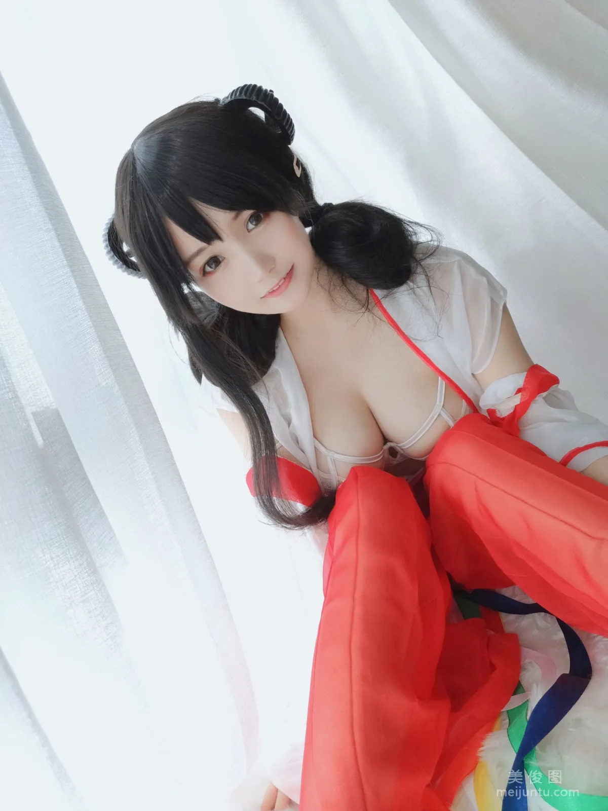[Web Idols COSER] Anime Blogger Xiaocang Qiandai w - Shrine Maiden Photo Set photo 1
