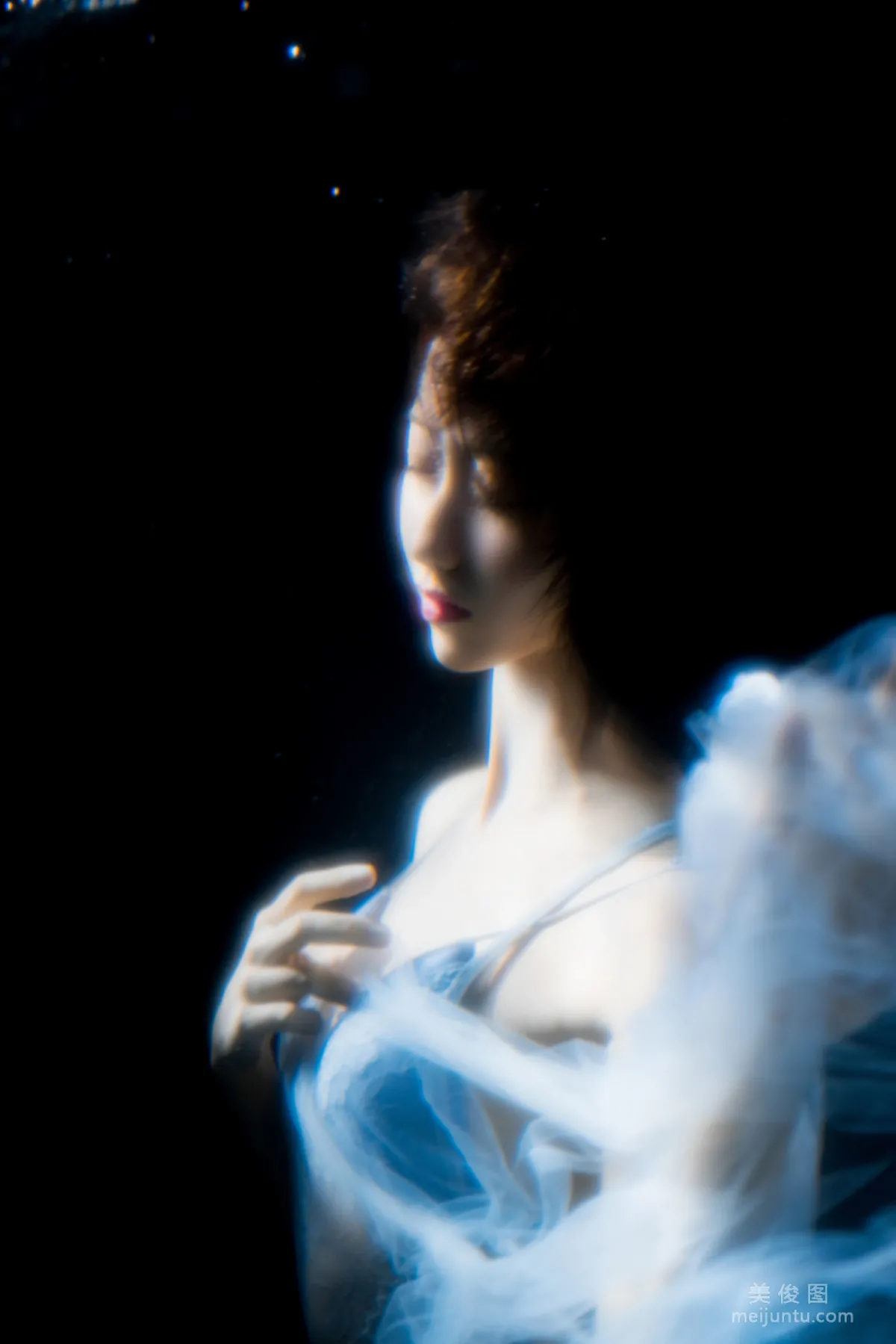 [Web Idols] Mu Mianmian OwO - Clear Underwater Photo Set photo 30