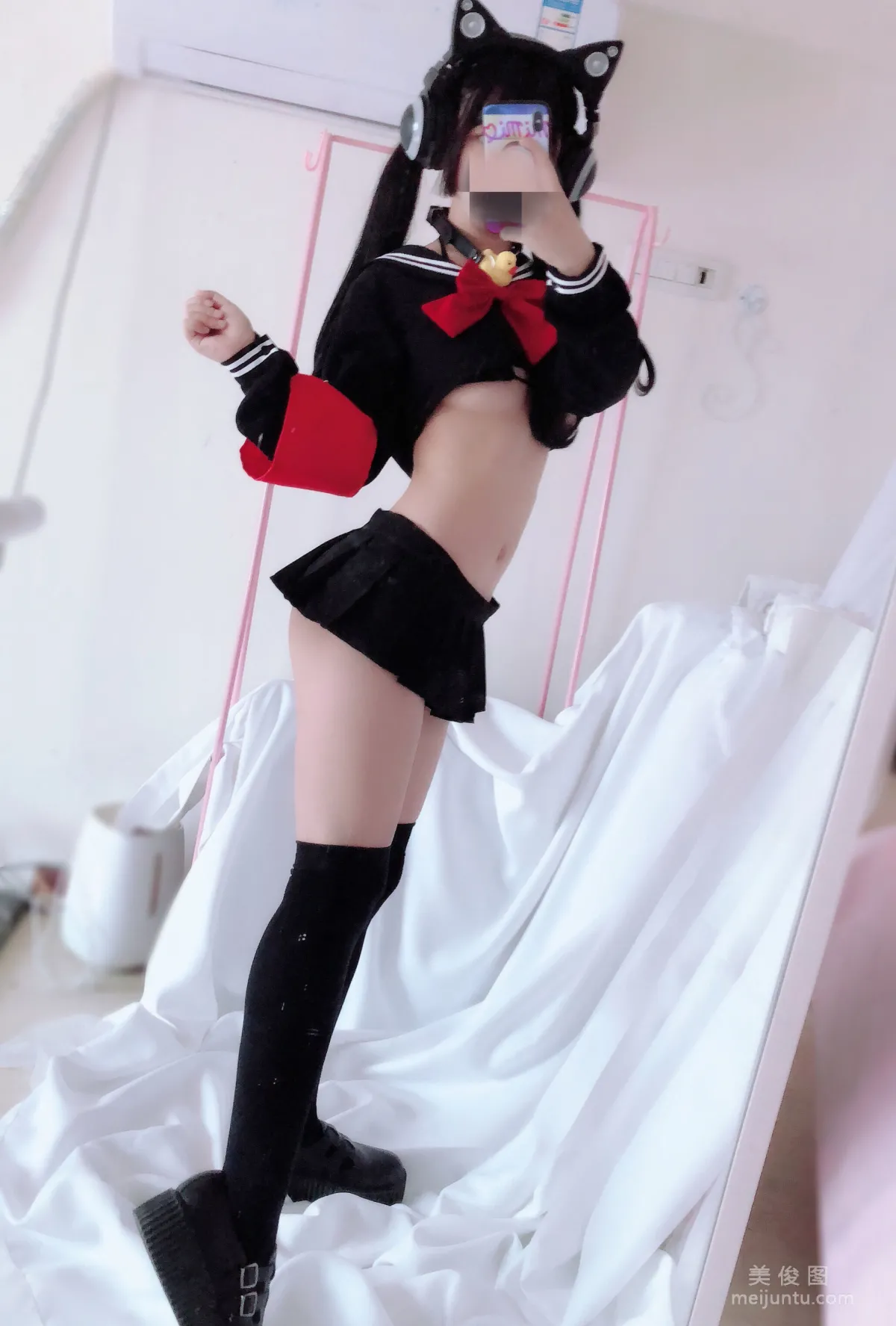 Yingjing Ningning: Web Idols photo 30