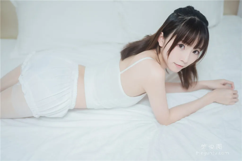 Qi Tailang: Web Idols photo 8