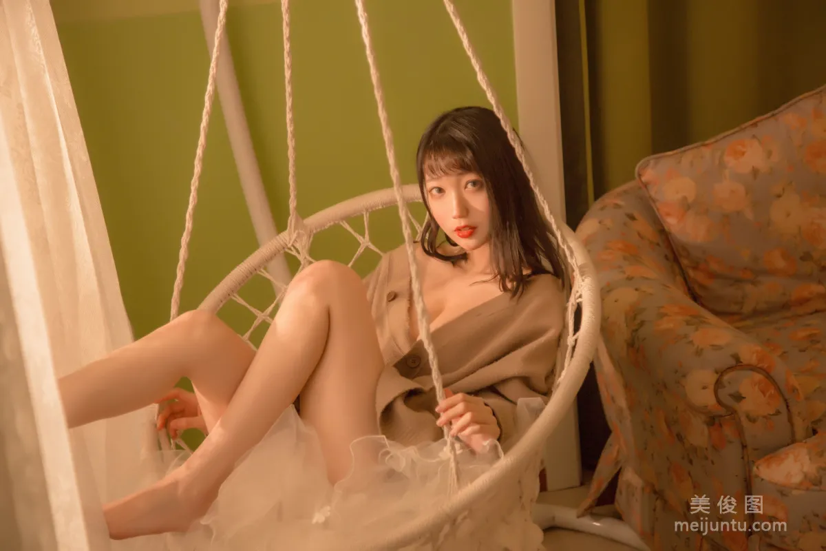 [Web Idols COSER] Zhouji Shike Aitu Tu - Vintage Sweater Photo Set photo 7