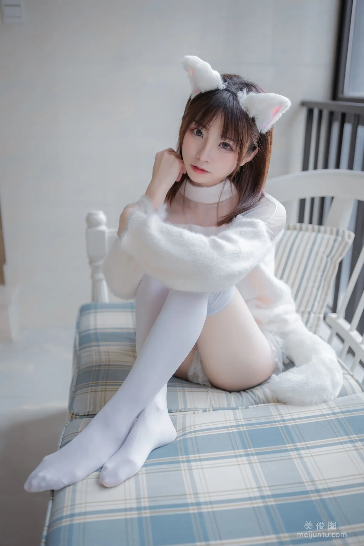 [網紅COSER] 動漫博主Kitaro_绮太郎 - 白喵女友 寫真集 24