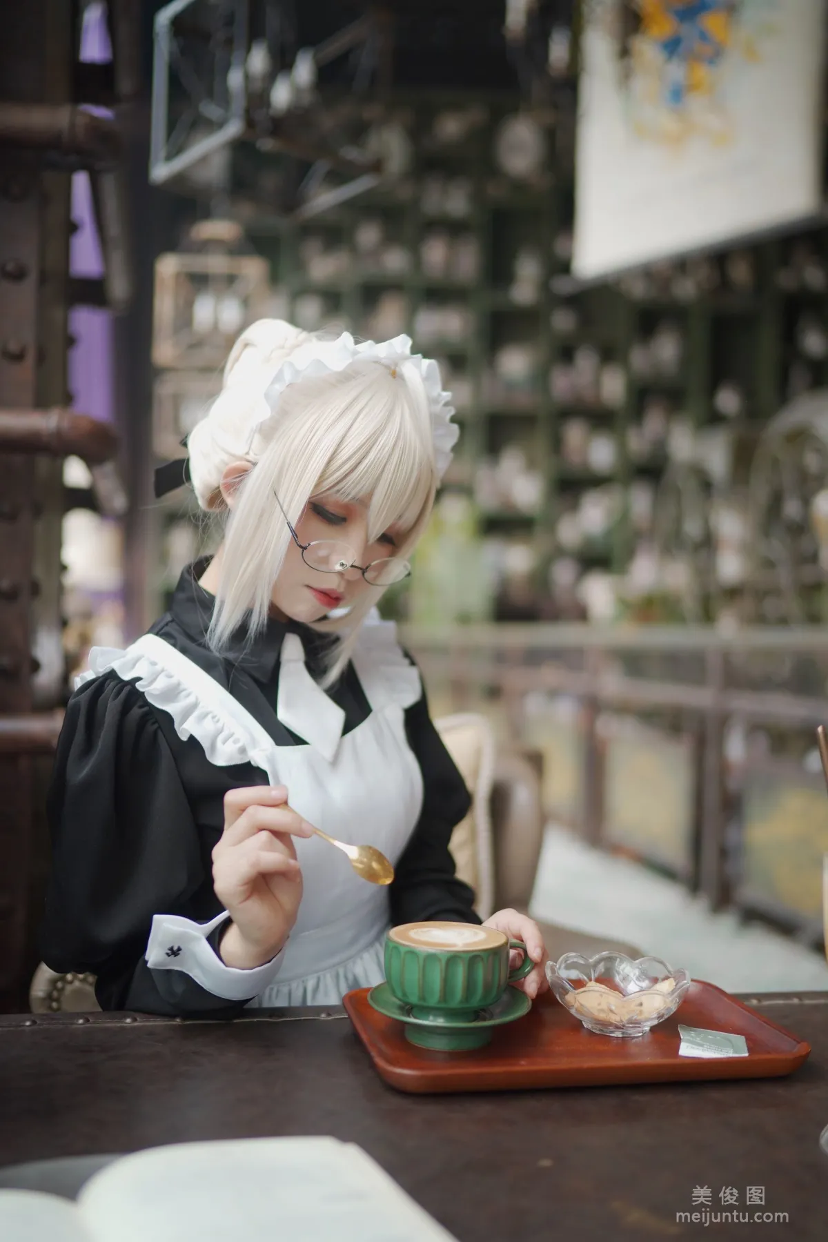[網紅COSER] Coser衣衣 - X・Alter 寫真集 24