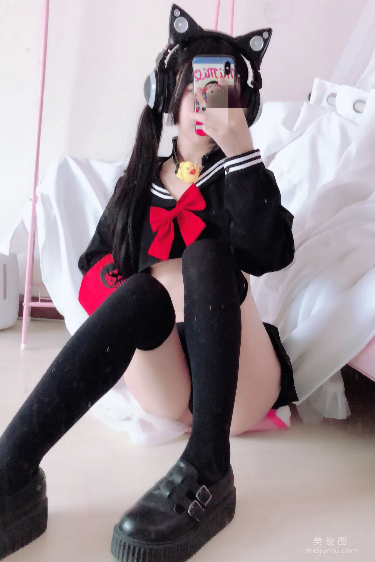 Yingjing Ningning: Web Idols photo 42