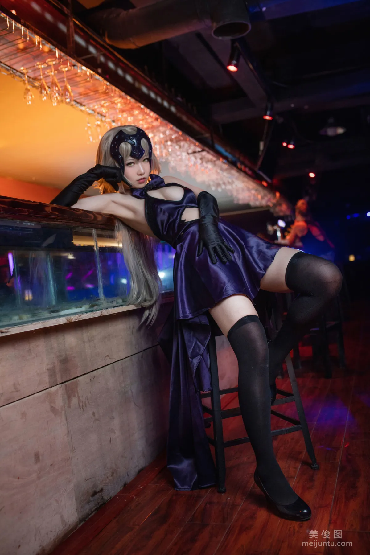 [网红COSER] 肉宅 - 聖夜の晚餐 写真集4