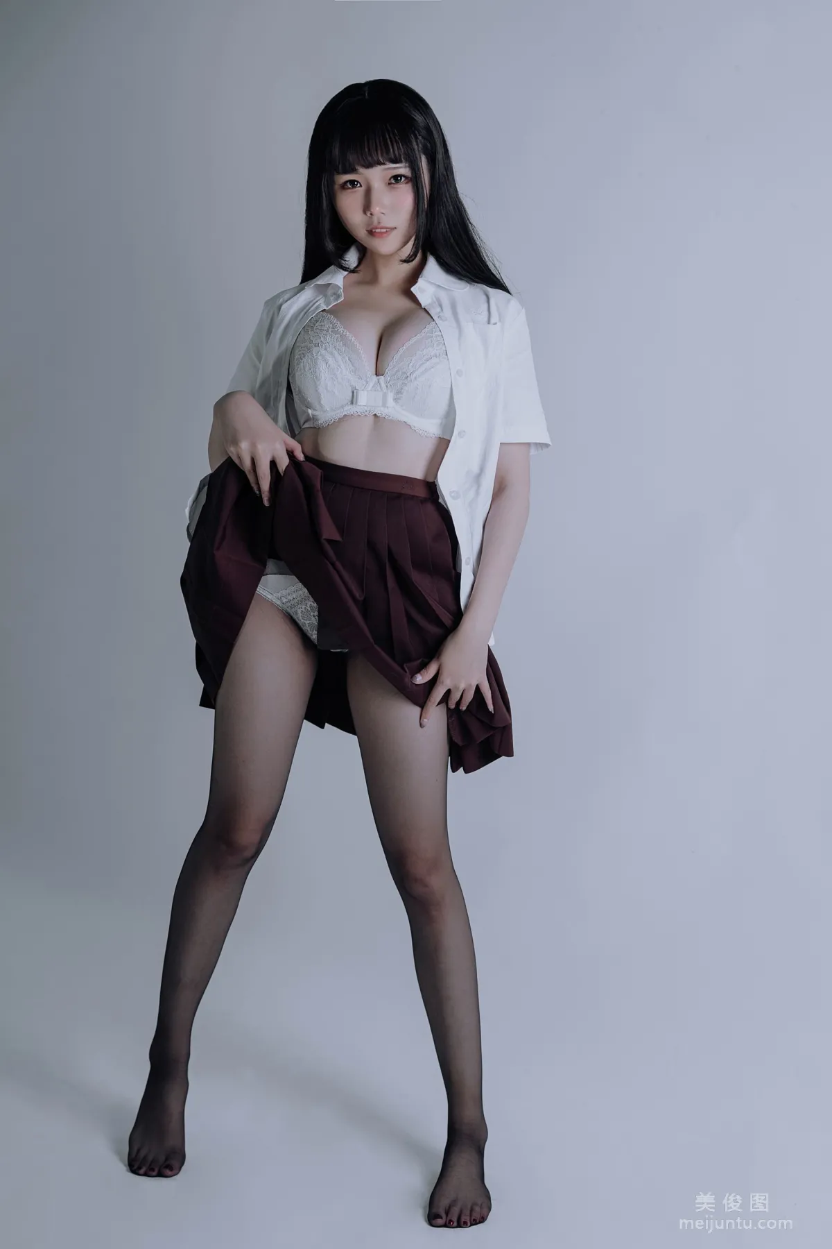 [Web Idols COSER] Qiyue Miaozi - JK Black Stockings Photo Set photo 2
