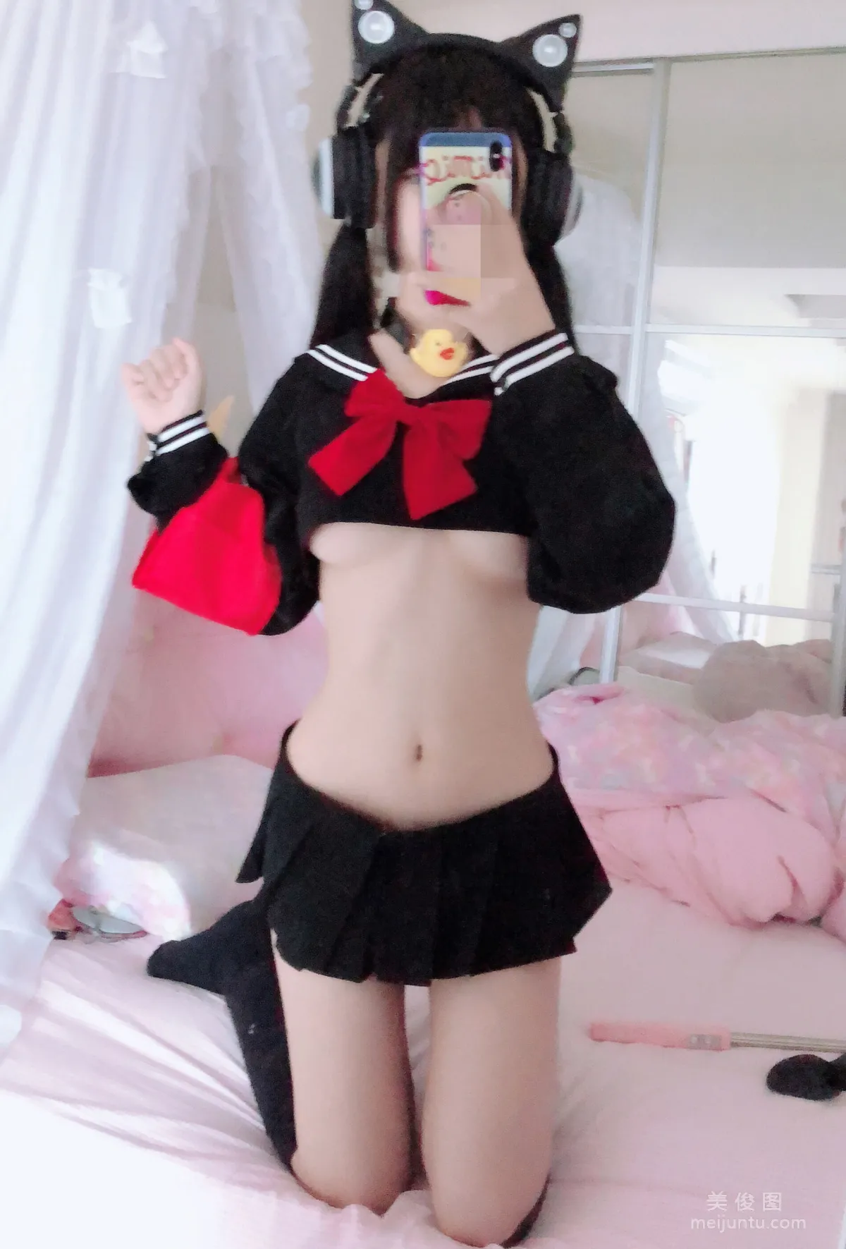 Yingjing Ningning: Web Idols photo 11