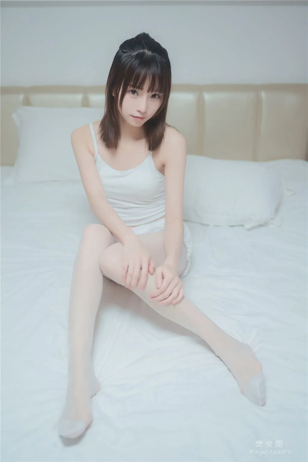 Qi Tailang: Web Idols photo 24
