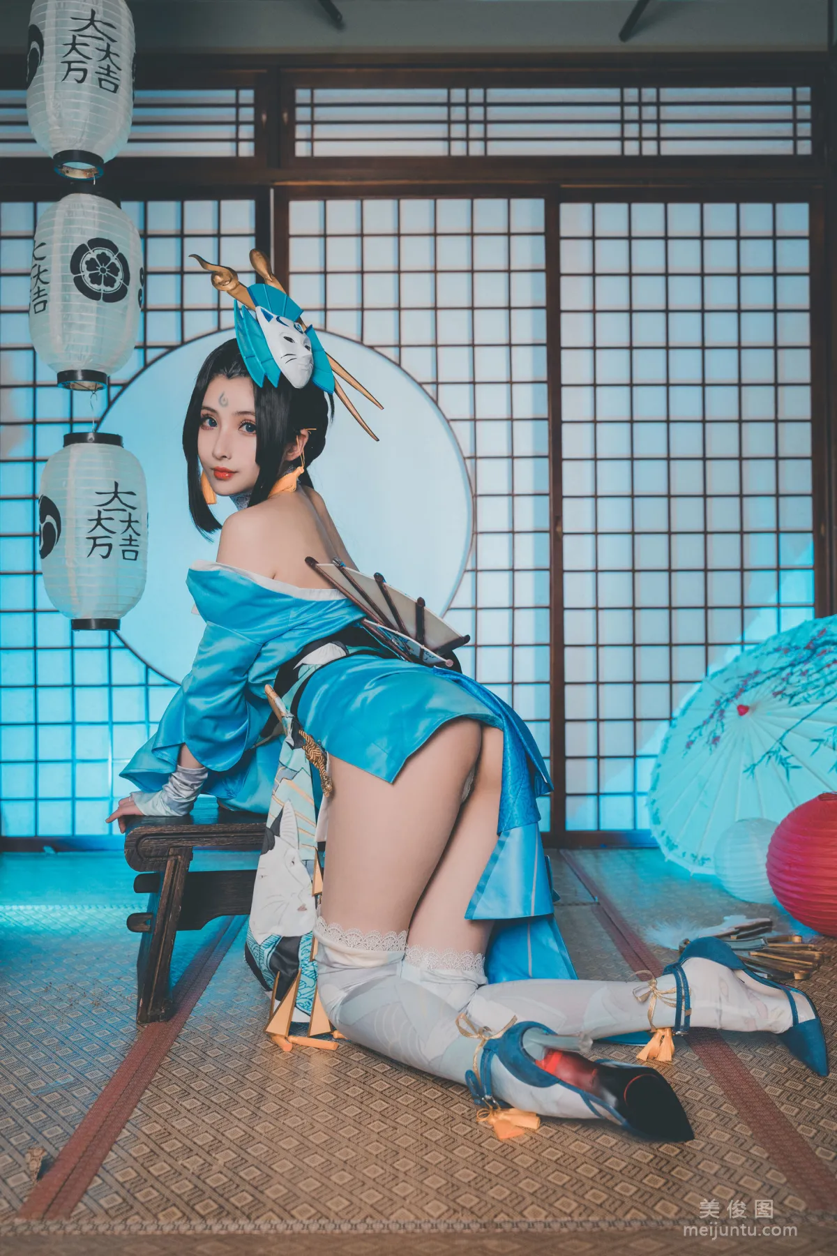 [Web Celebrity COSER] rioko Liang Liangzi - Mai Shiranui Charm Photo Set photo 2