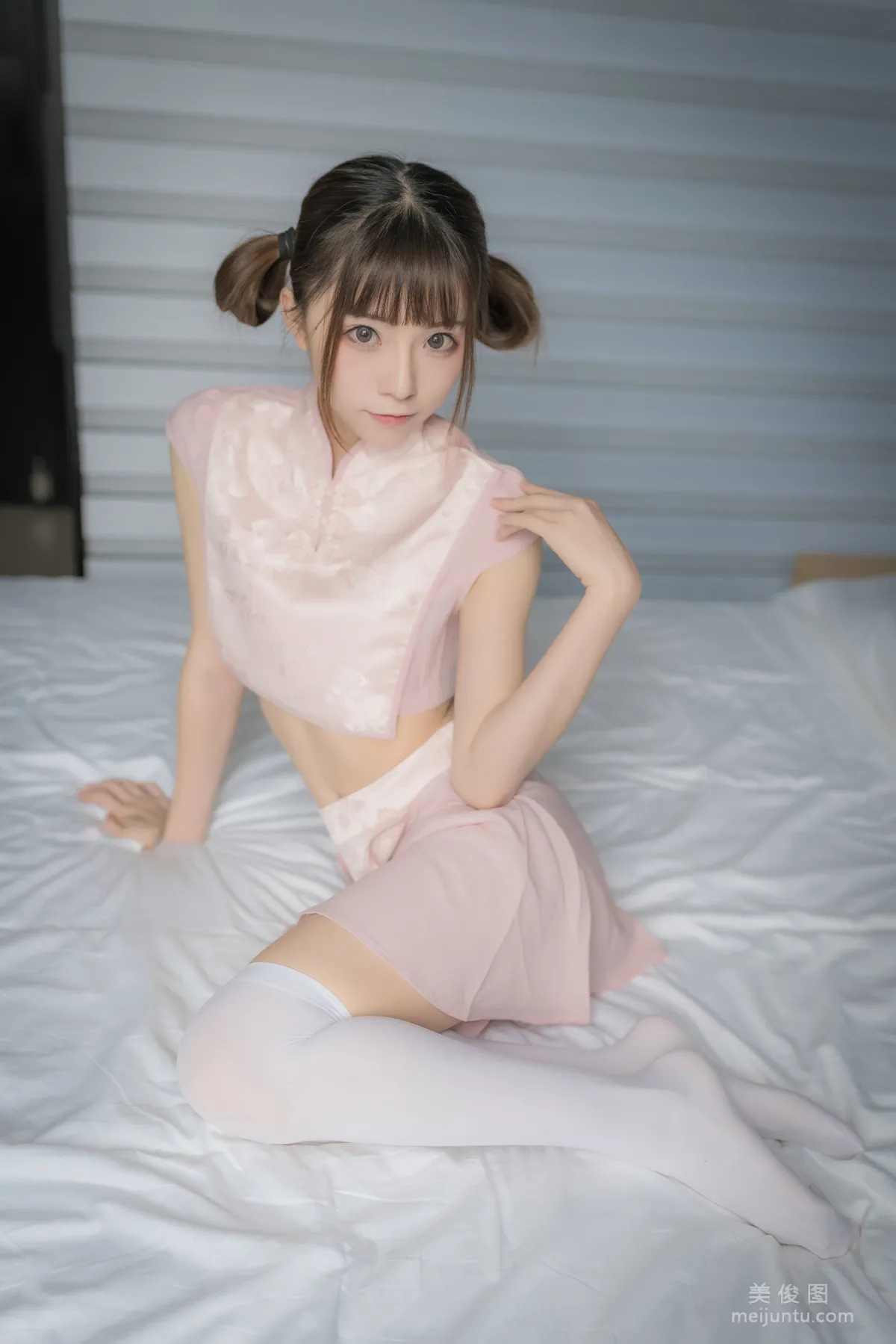 Qi Tailang: Web Idols photo 26