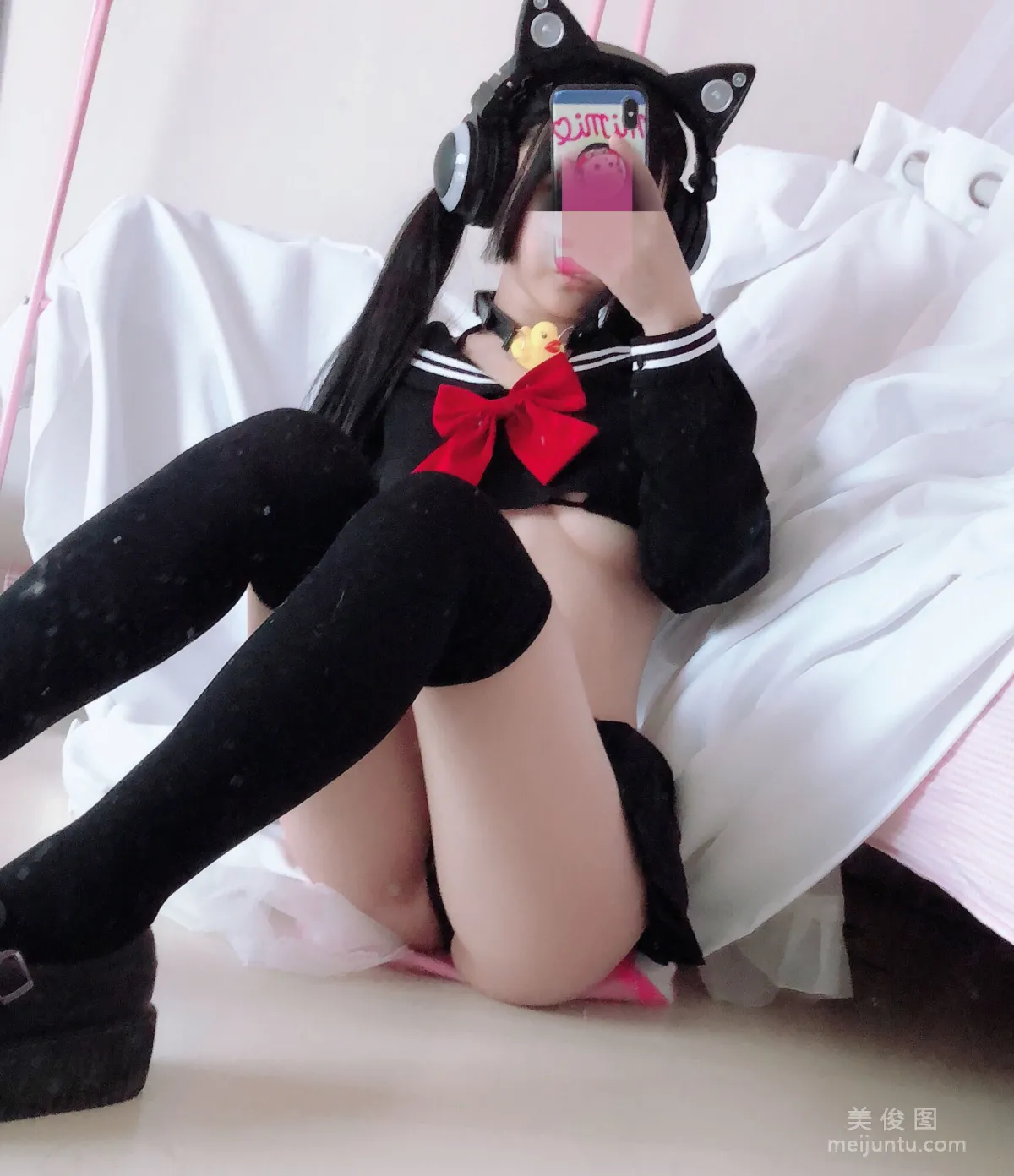 Yingjing Ningning: Web Idols photo 32