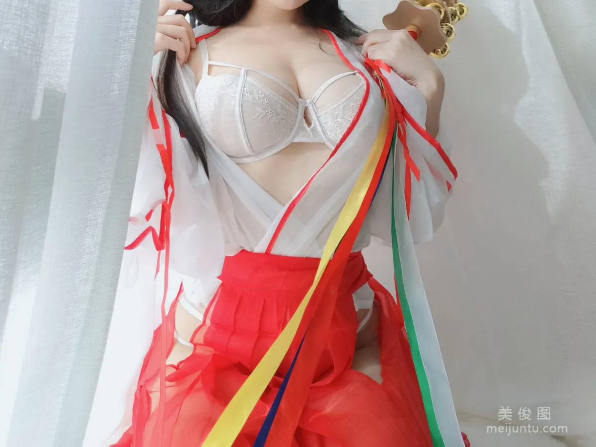 [Web Idols COSER] Anime Blogger Xiaocang Qiandai w - Shrine Maiden Photo Set photo 9