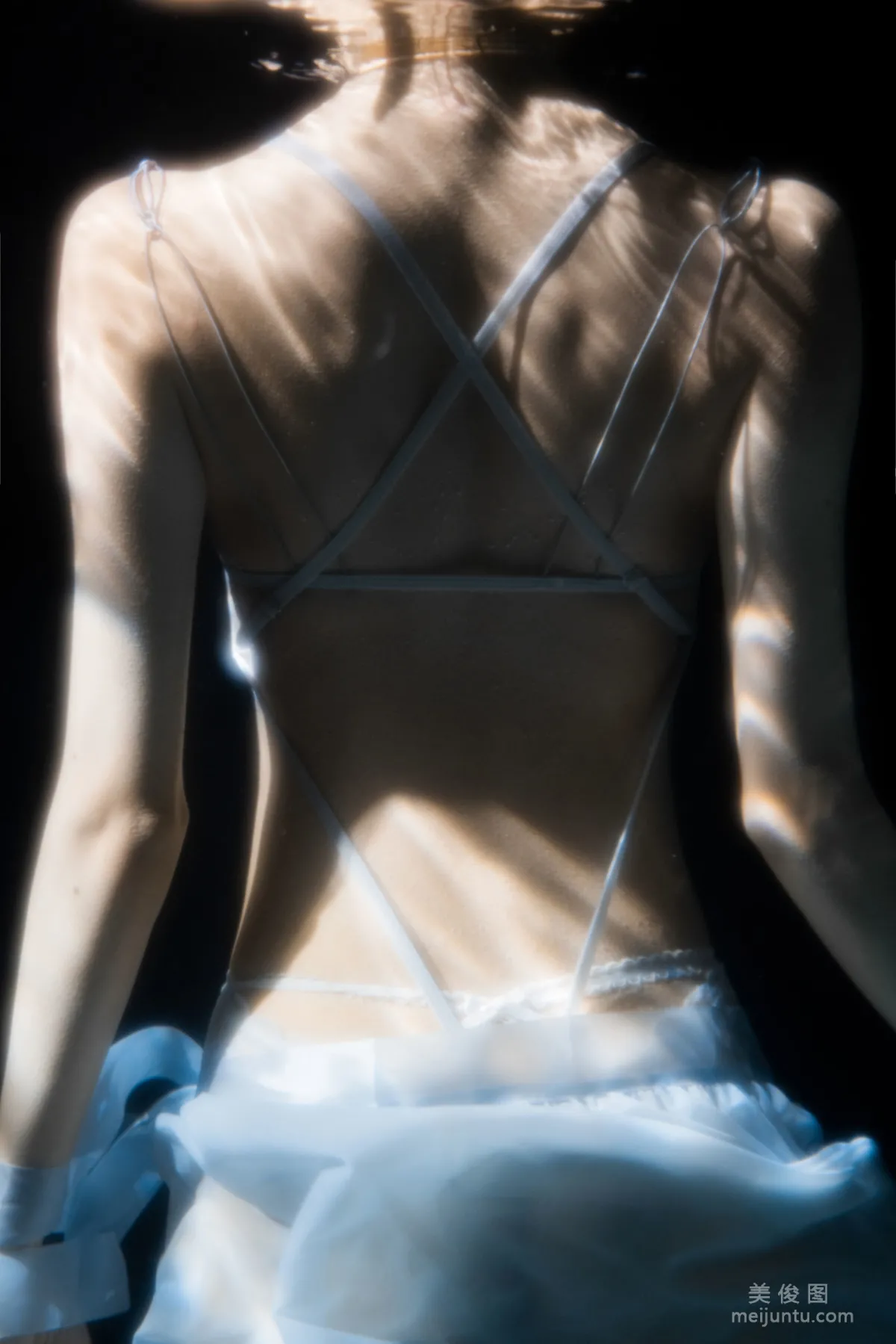 [Web Idols] Mu Mianmian OwO - Clear Underwater Photo Set photo 39