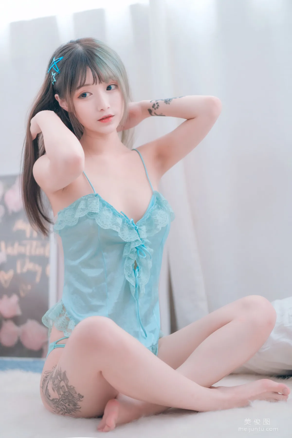 [Web Idols COSER] Anime Blogger Tieban Shaogui Wu w - Backless Photo Set photo 3