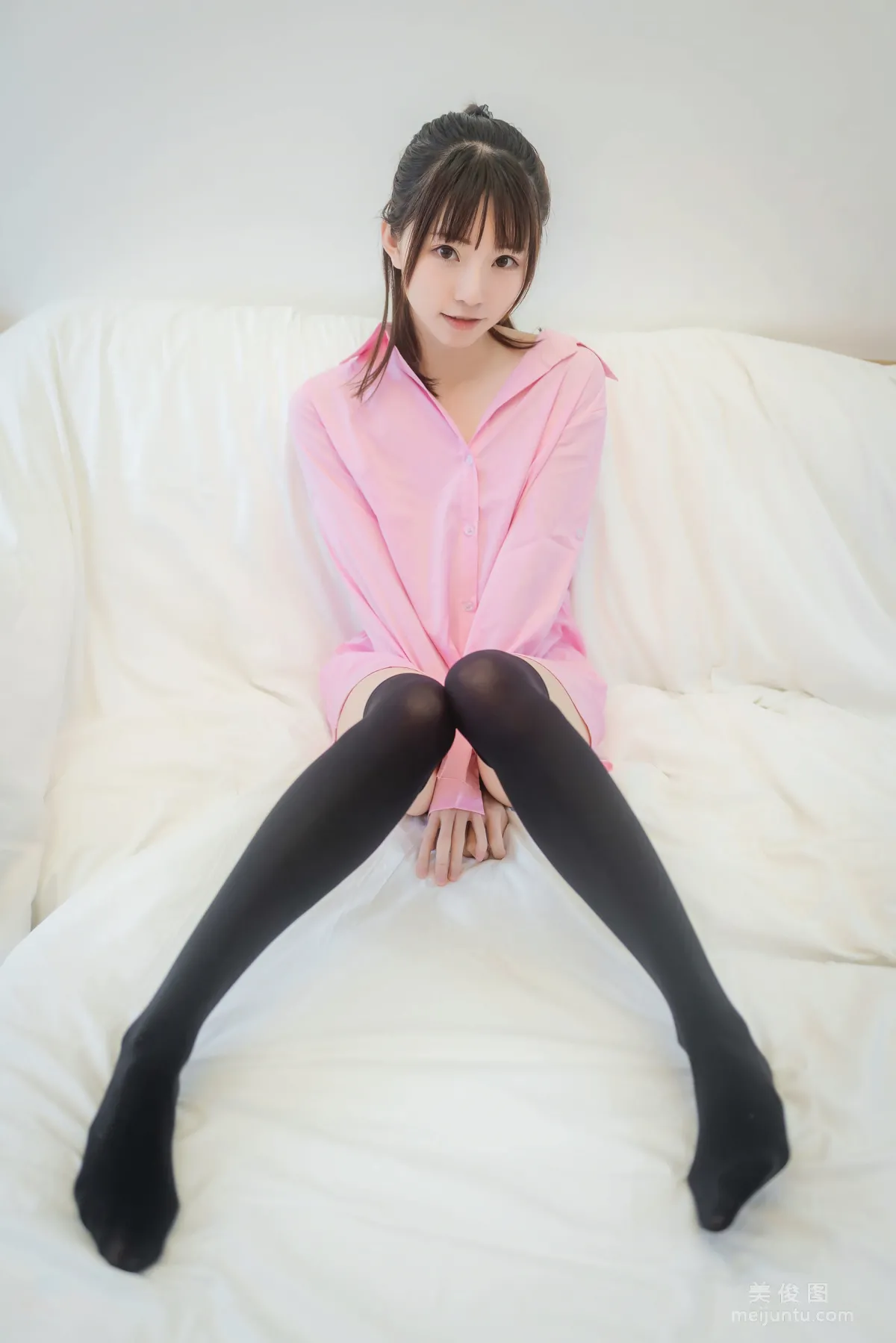 Qi Tailang: Web Idols photo 8