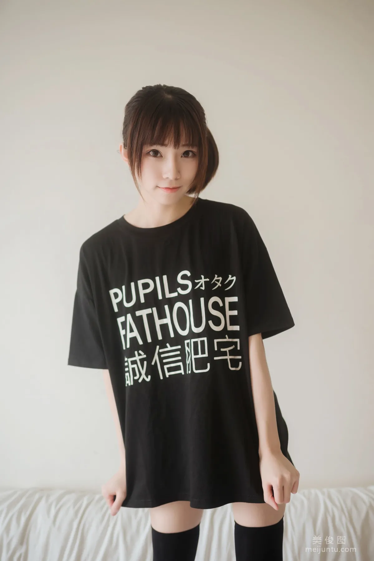[網紅COSER] 動漫博主Kitaro_绮太郎 - 半袖雙馬尾 寫真集 19