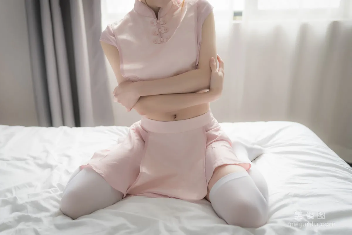 Qi Tailang: Web Idols photo 27
