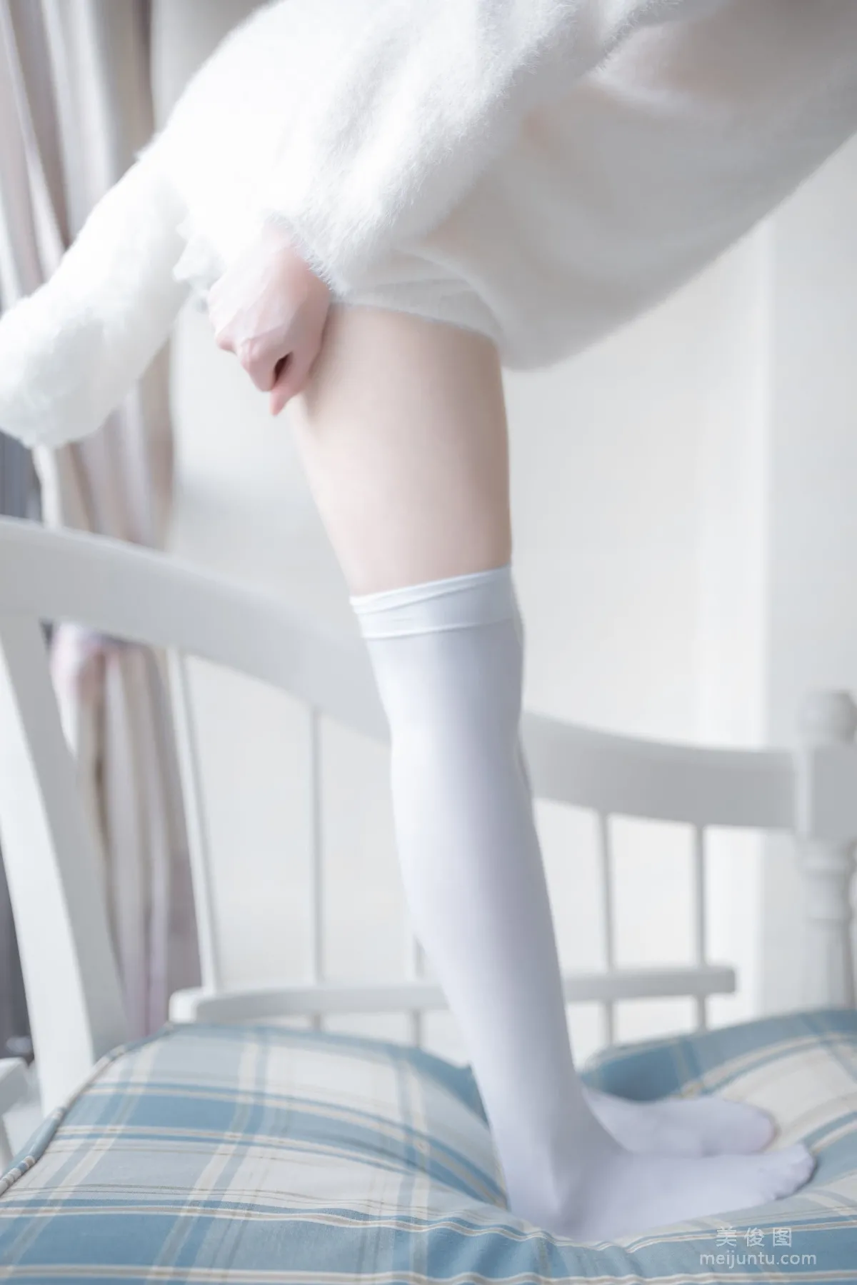 [網紅COSER] 動漫博主Kitaro_绮太郎 - 白喵女友 寫真集 34