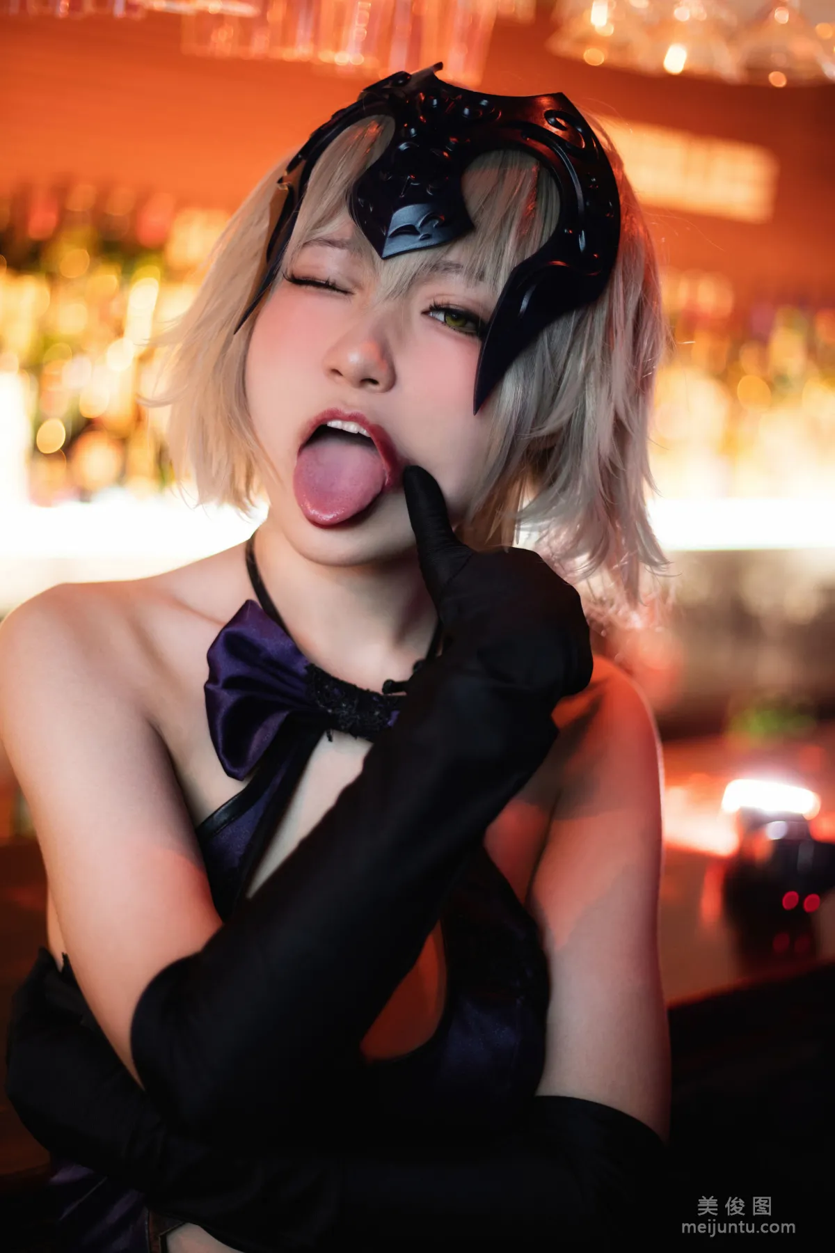 [网红COSER] 肉宅 - 聖夜の晚餐 写真集11