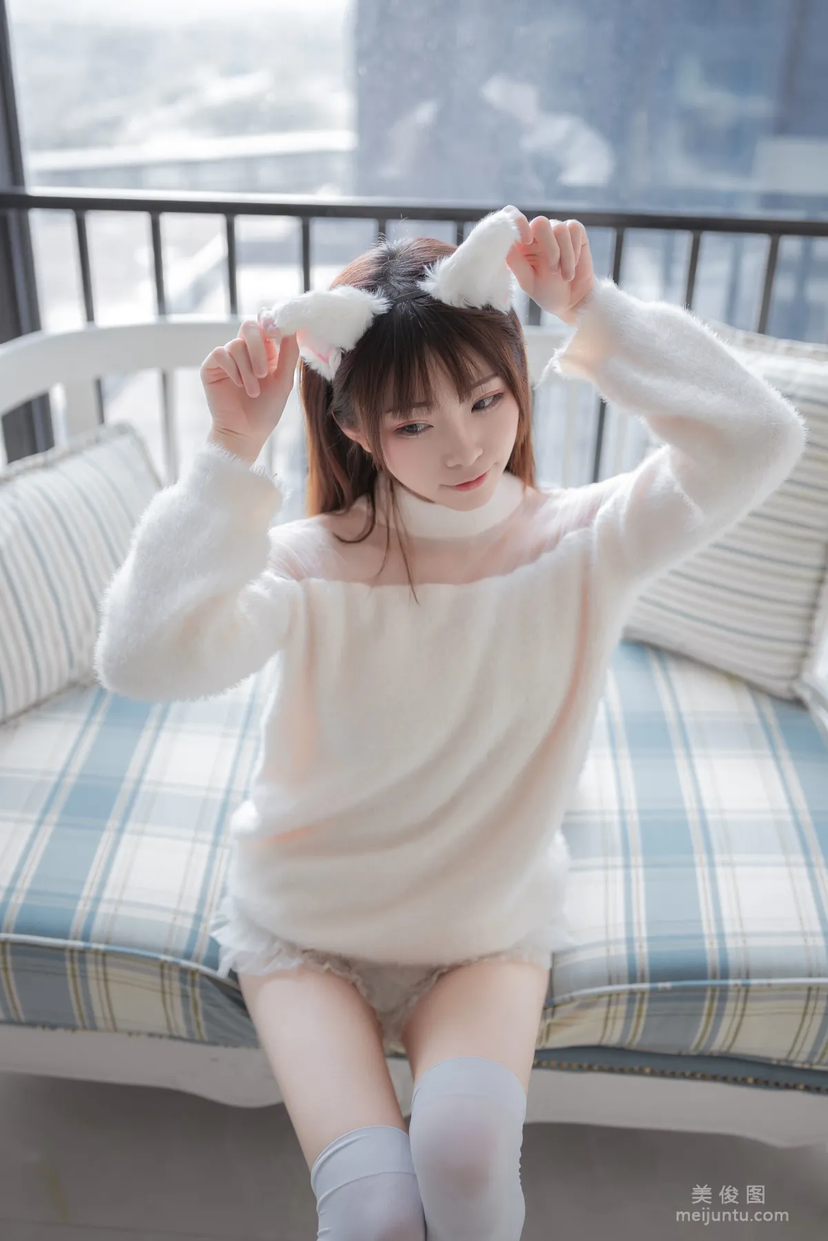[网红COSER] 动漫博主Kitaro_绮太郎 - 白喵女友 写真集10