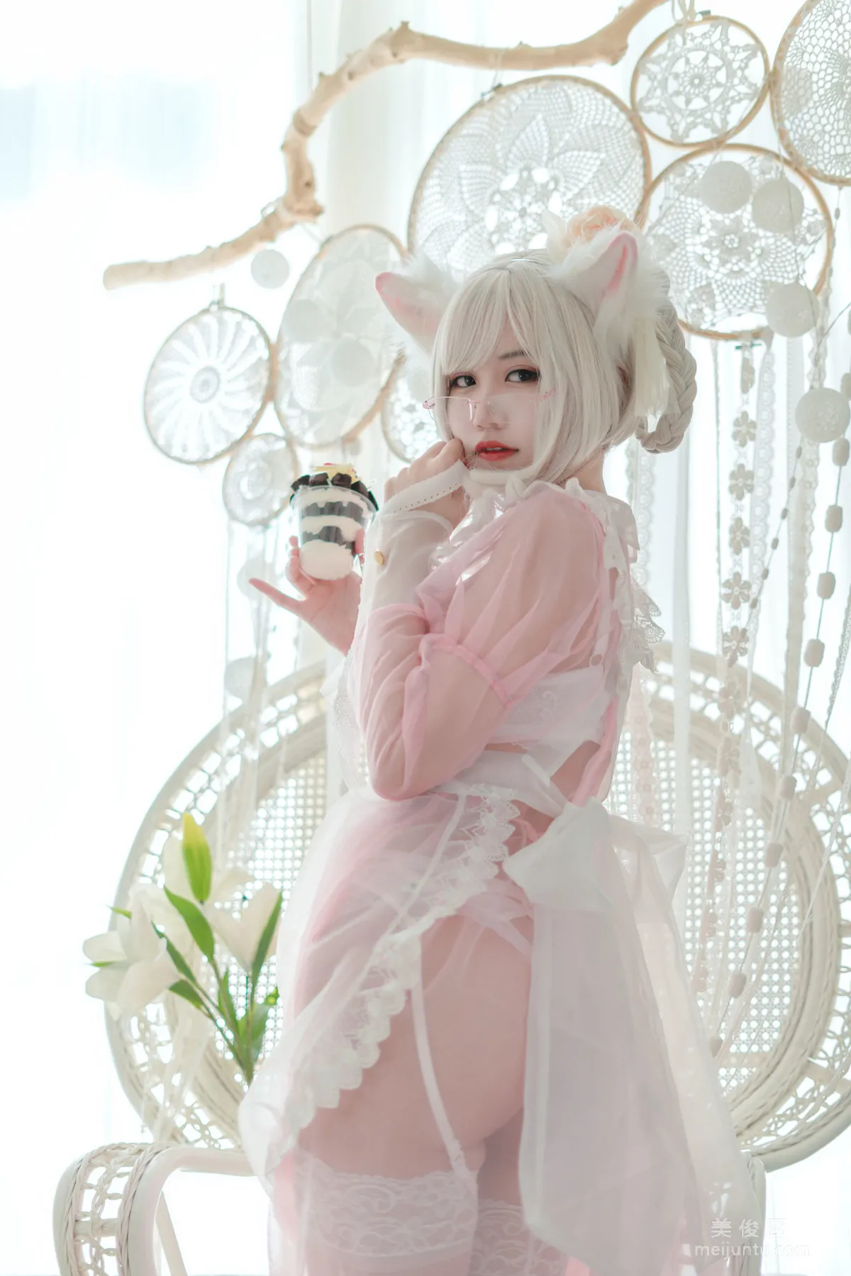 [Web Idols COSER] Xiaocang Qiandai w - Transparent Pink Maid Photo Set photo 9