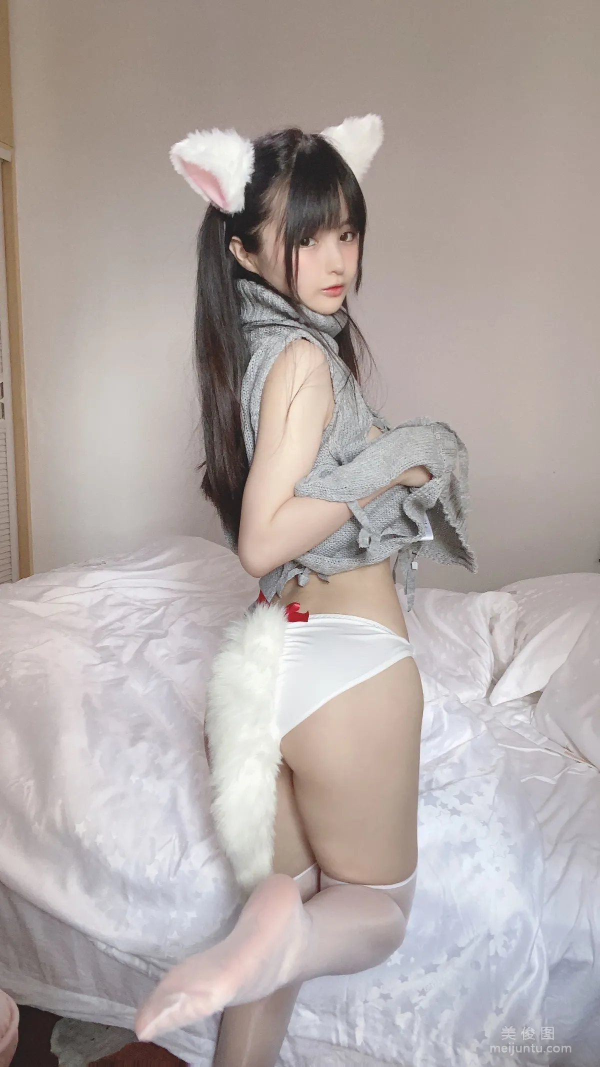 Yingjing Ningning: Web Idols photo 23