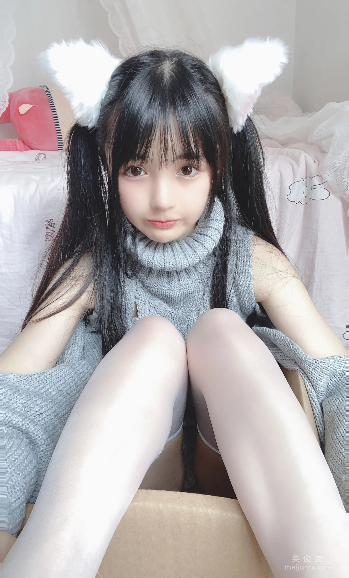 Yingjing Ningning: Web Idols photo 19
