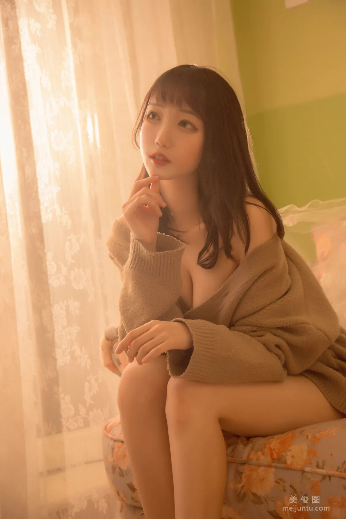 [Web Idols COSER] Zhouji Shike Aitu Tu - Vintage Sweater Photo Set photo 15