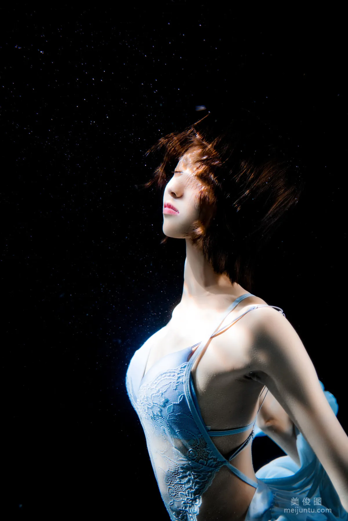 [Web Idols] Mu Mianmian OwO - Clear Underwater Photo Set photo 7