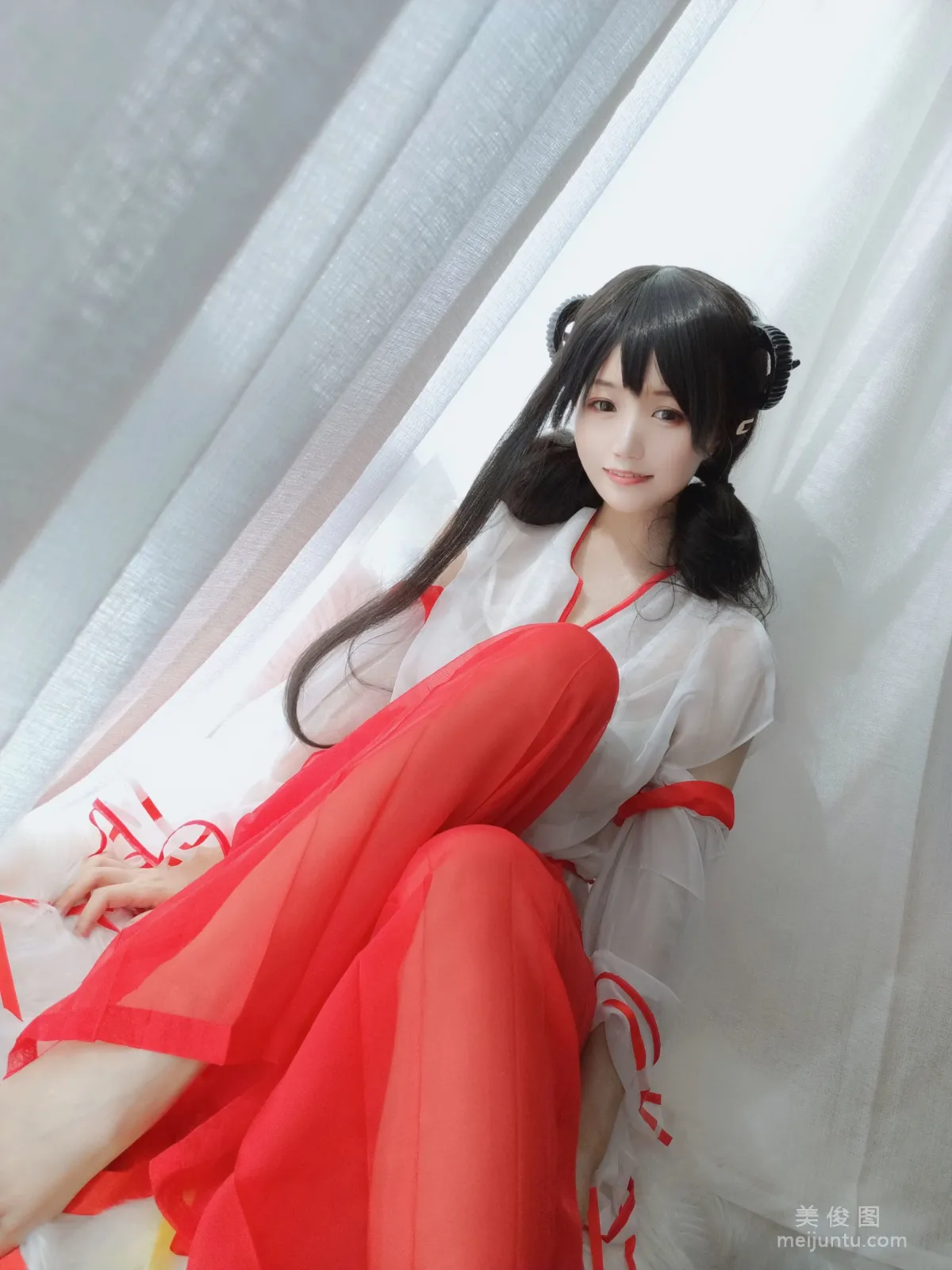 [Web Idols COSER] Anime Blogger Xiaocang Qiandai w - Shrine Maiden Photo Set photo 16