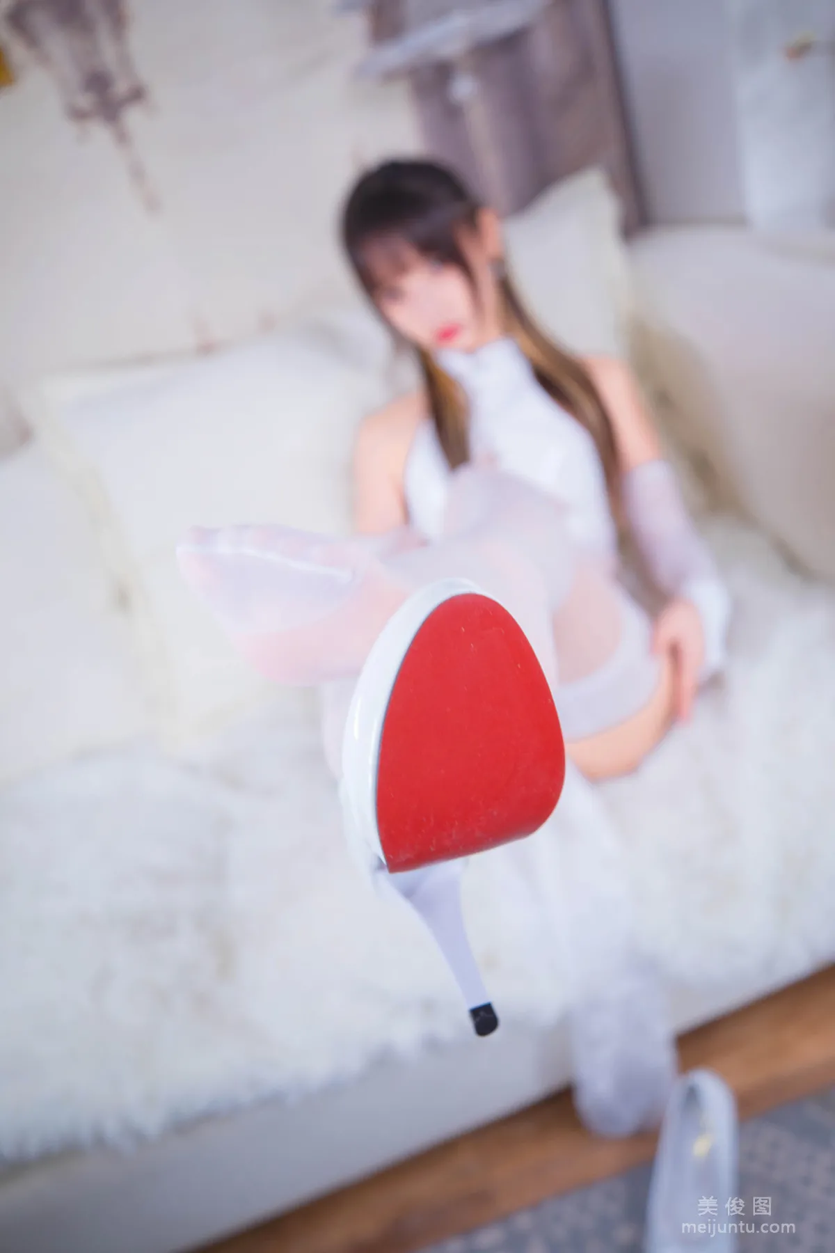 [Web Idols COSER] Kagurazaka Mafuyu, Wind and Moon of the Gods - White Qipao Photo Set photo 37