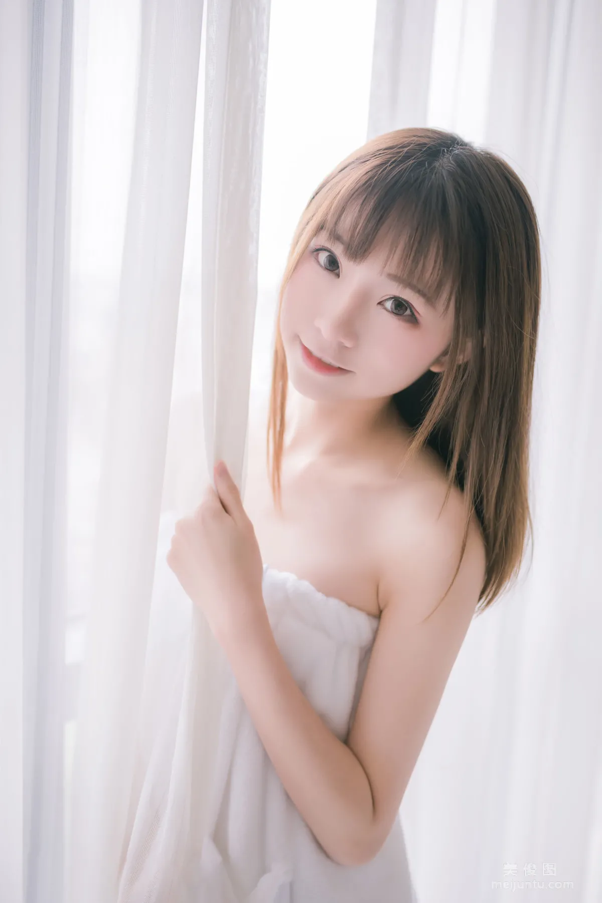Qi Tailang: Web Idols photo 2