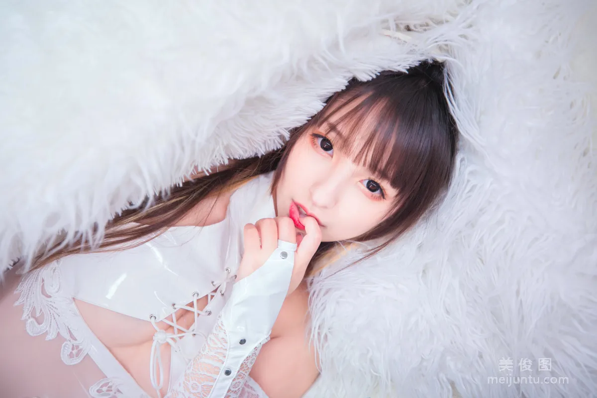 [Web Idols COSER] Kagurazaka Mafuyu, Wind and Moon of the Gods - White Qipao Photo Set photo 42