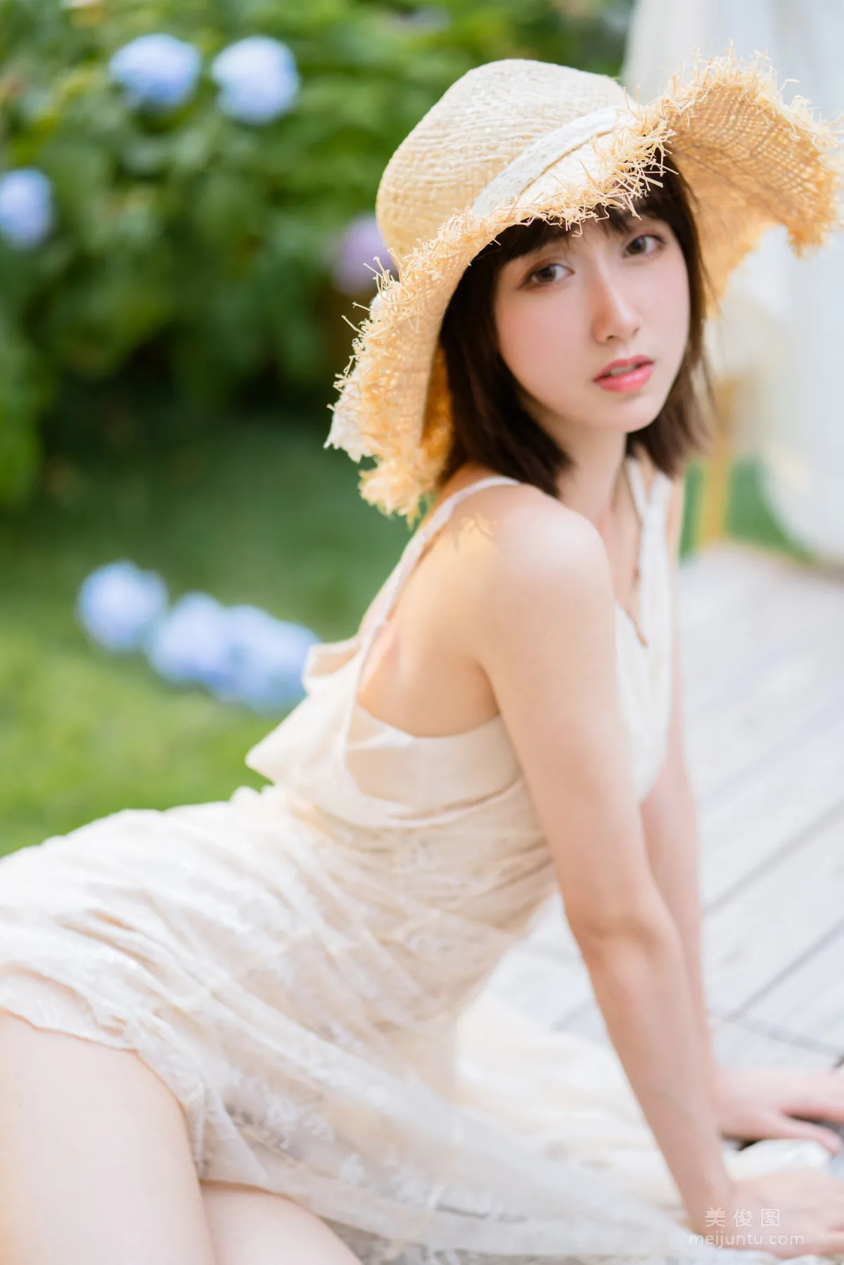 [Web Idol COSER] Mu Mianmian OwO - Moist Breeze Photo Set photo 64